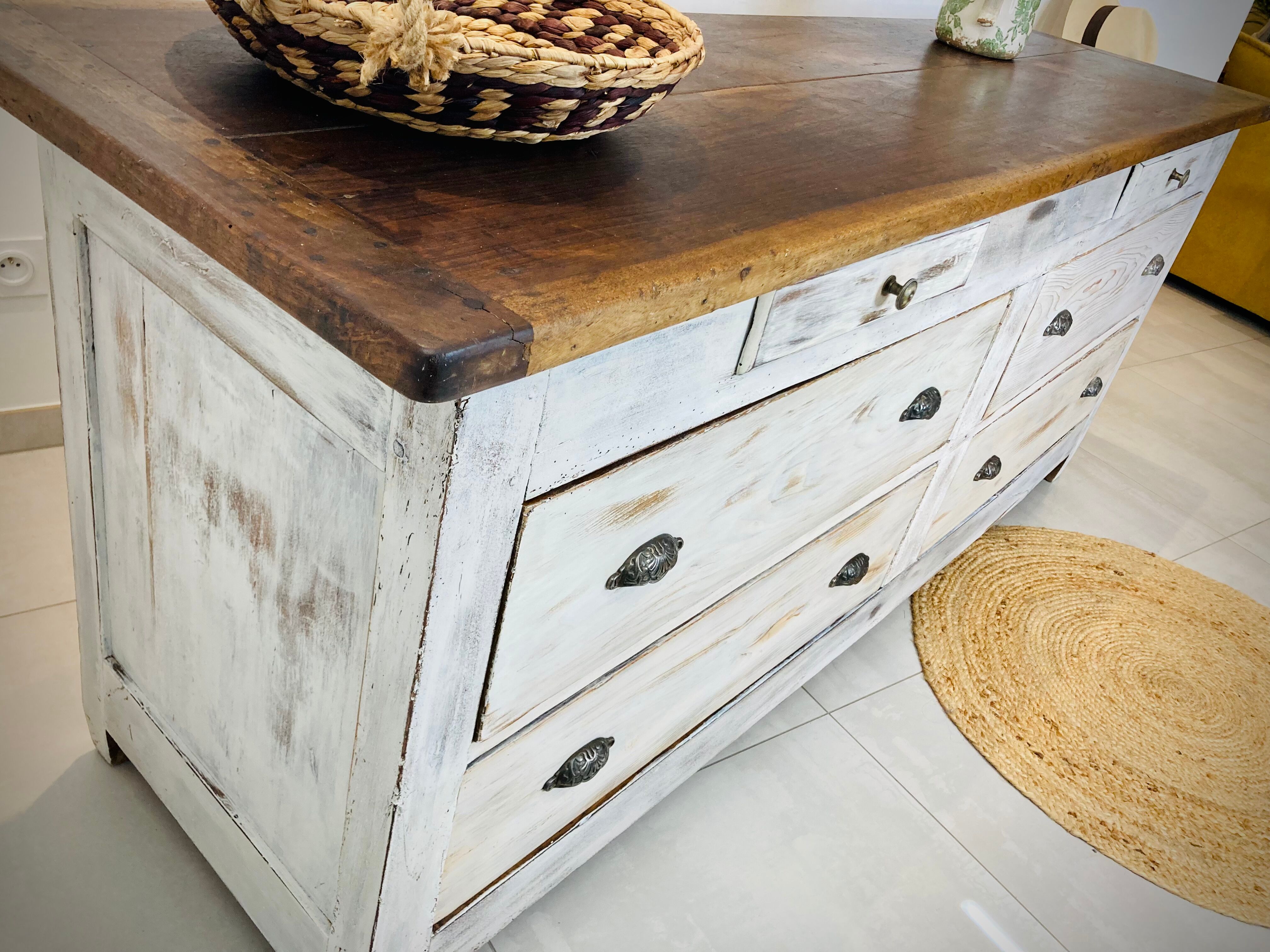 Trade furniture