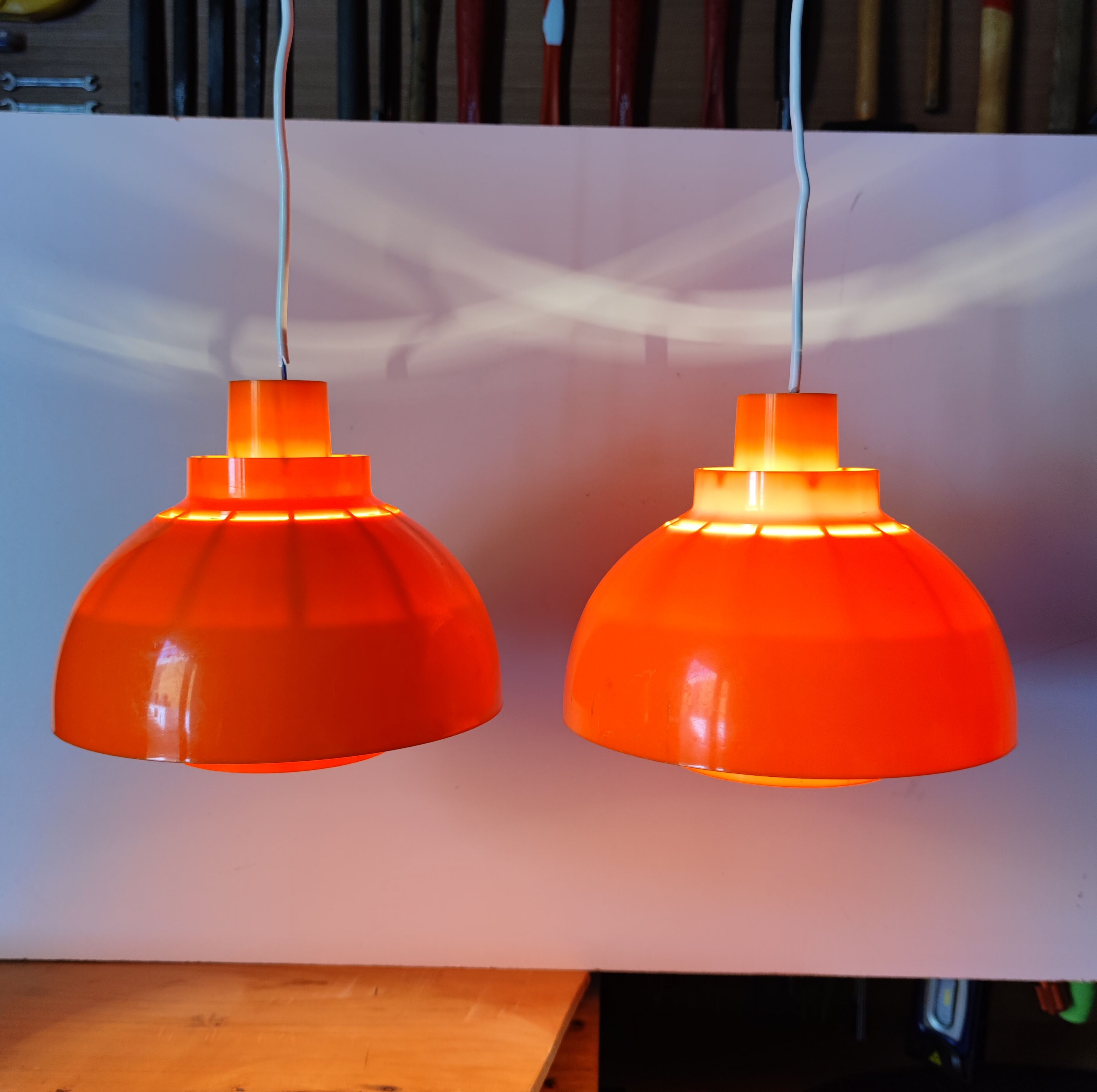 Suspensions vintages orange