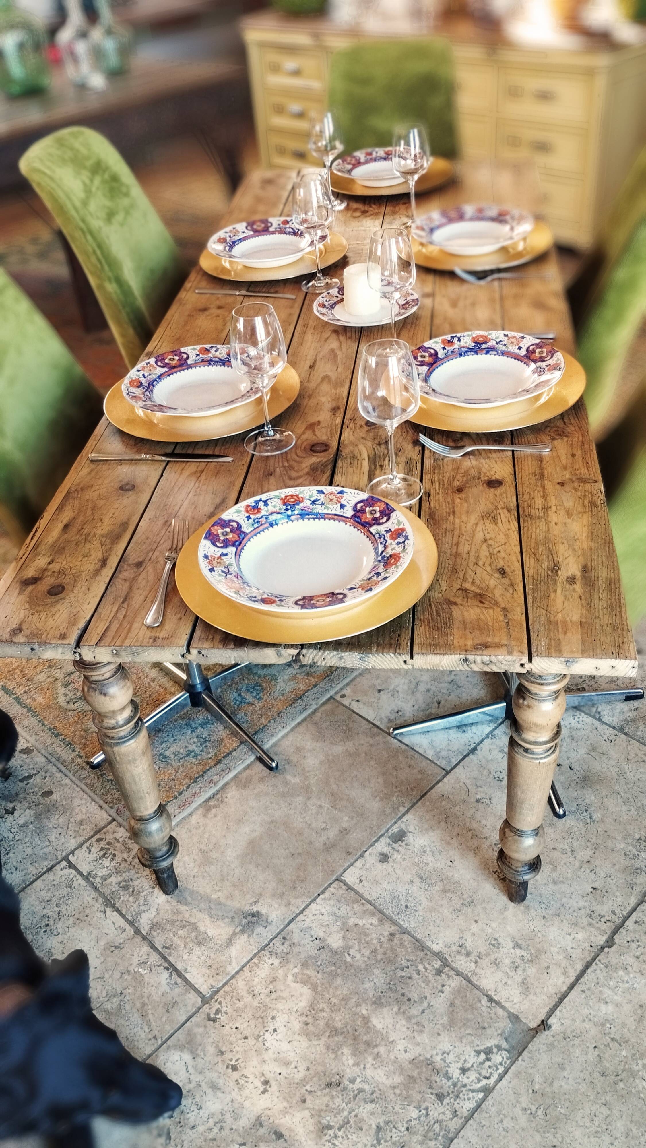 Farmhouse table dating from the end of the 19th century