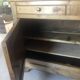 Buffet ancien en noyer blond