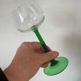 4 Alsace wine glasses, two-tone green stemmed glasses.