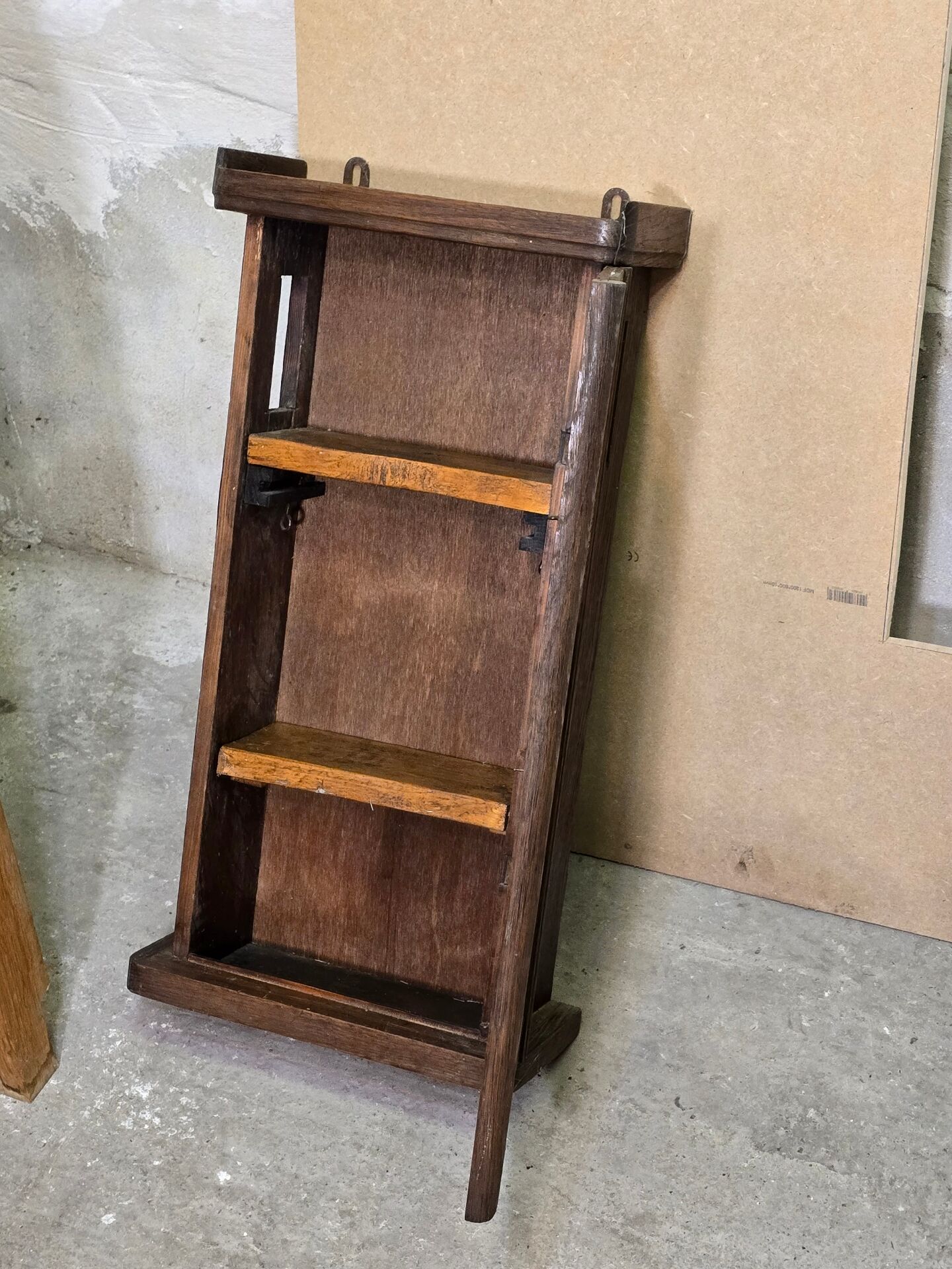 Vitrine en bois et verre biseauté 1920