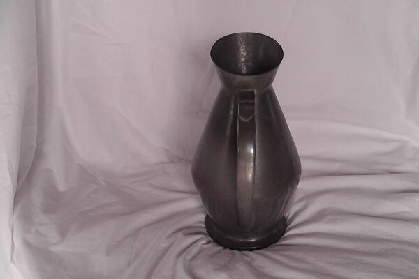 Vase pichet étain du manoir
