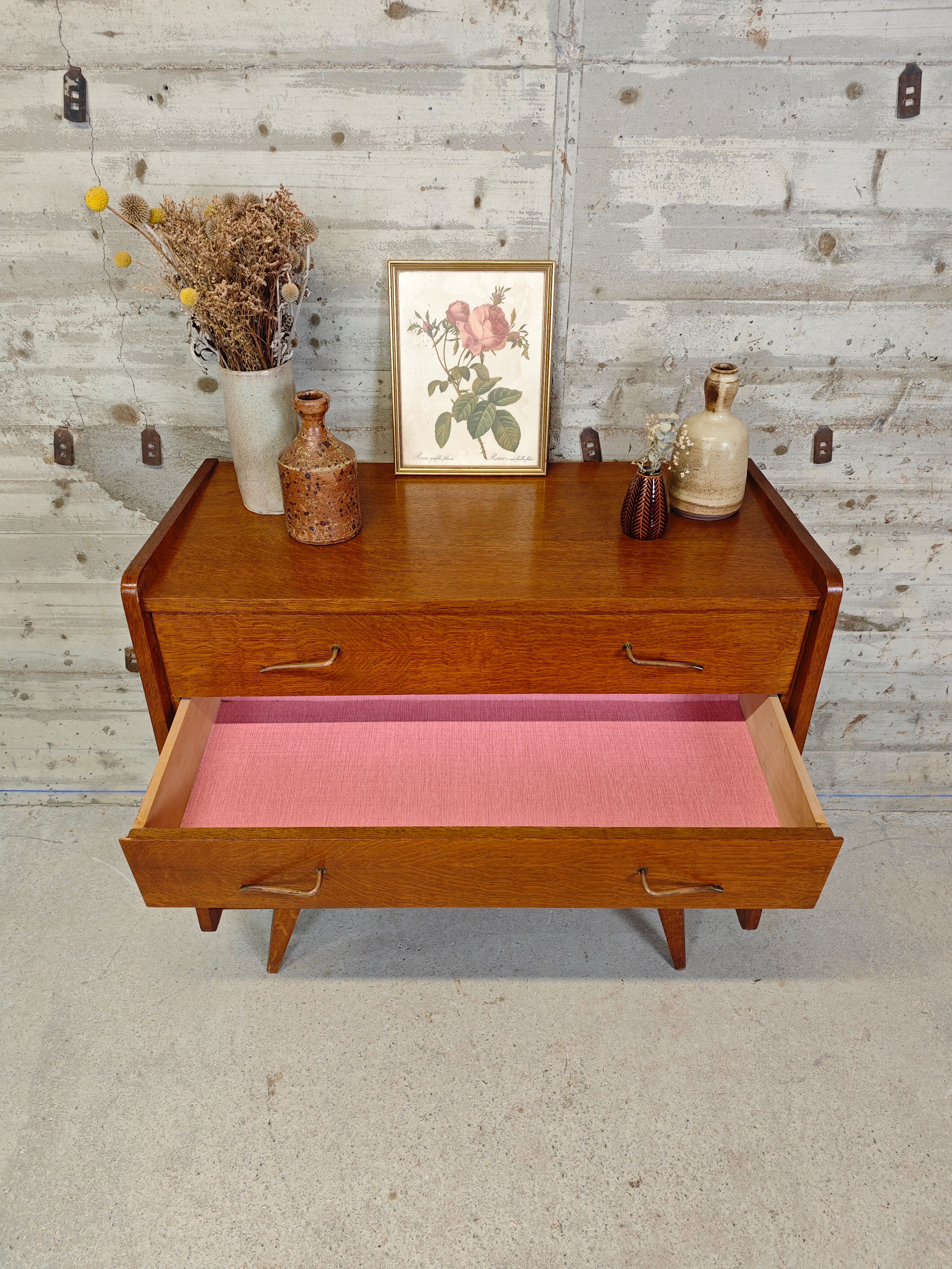 Vintage chest of drawers