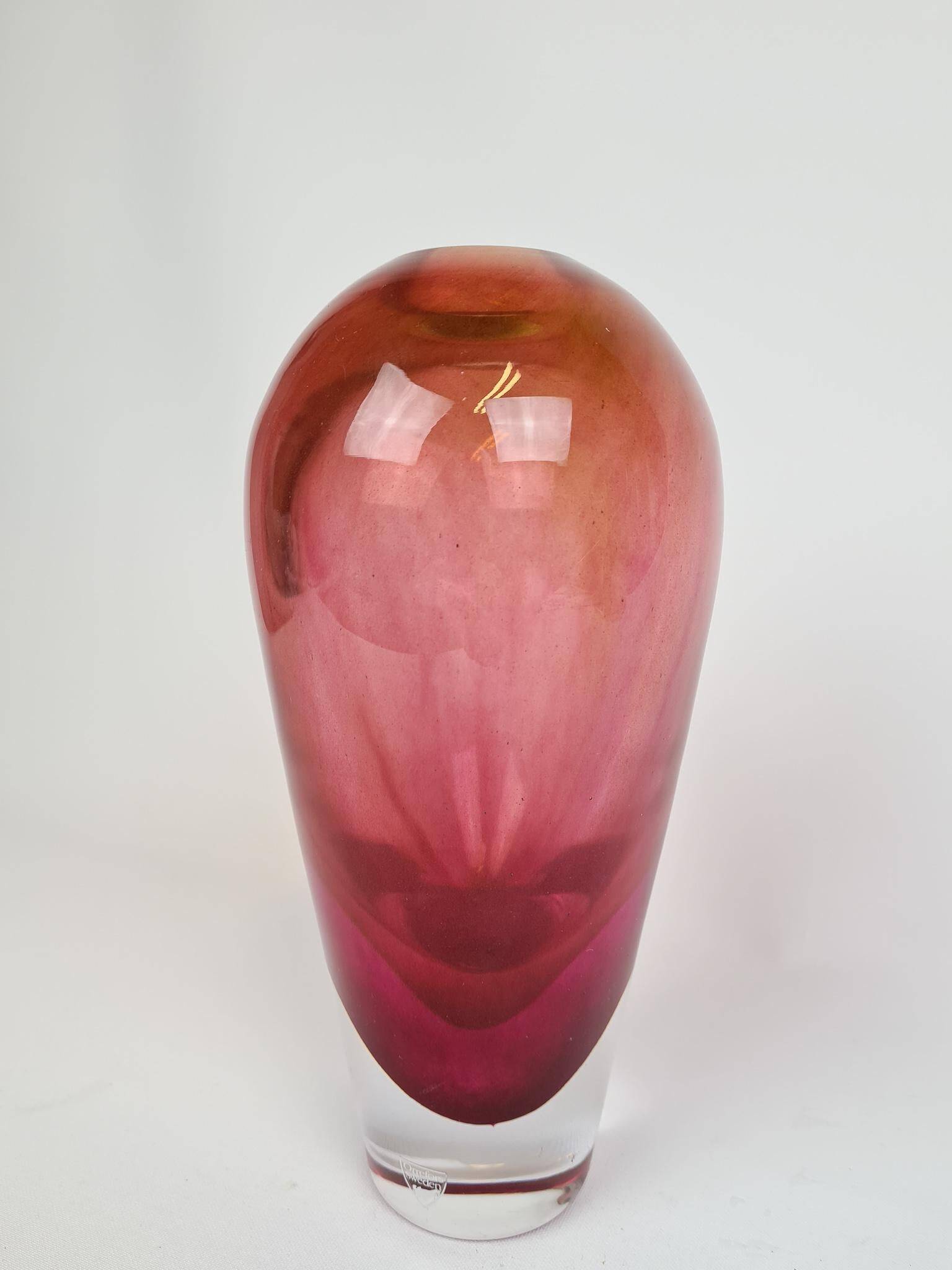 Modern Scandinavian glass vase Orrefors "Haze" Erika Lagerbielke, Sweden