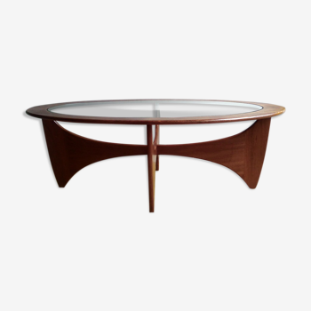 Table basse ovale Astro - designer Victor Wilkins - édition G Plan - 1960