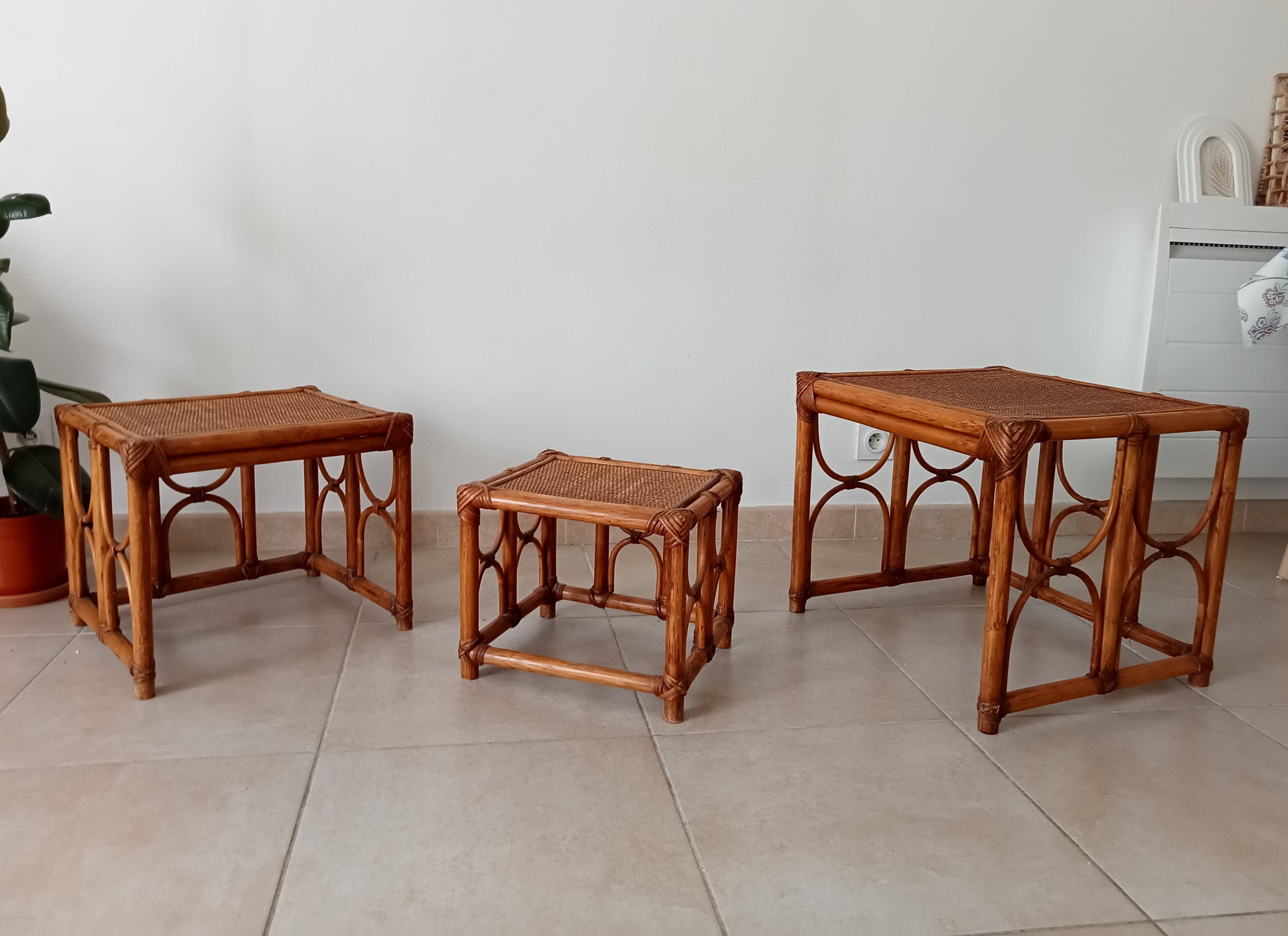 Set of 3 vintage nesting tables in bamboo and woven rattan