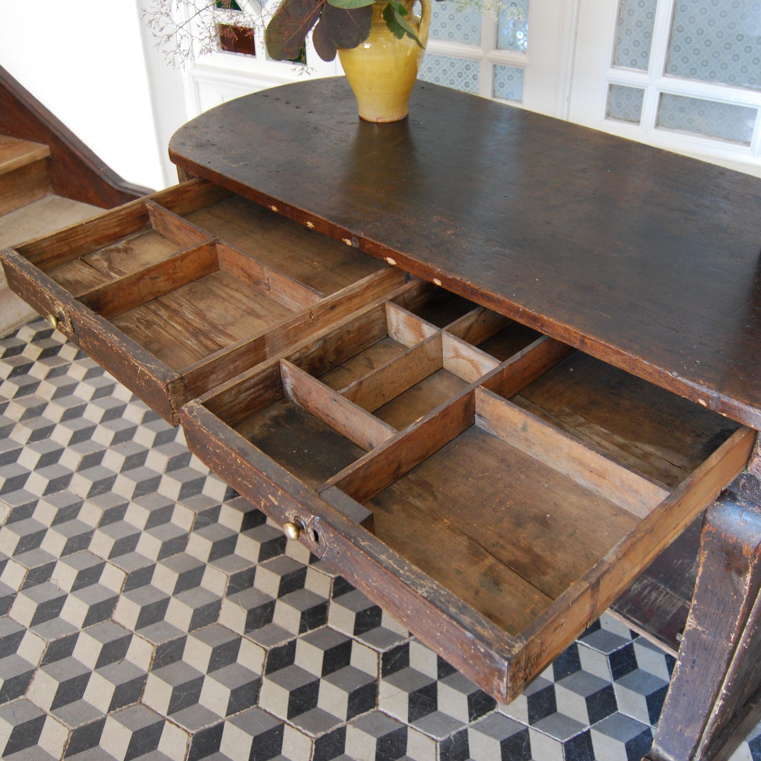 Trade furniture countertop jeweler