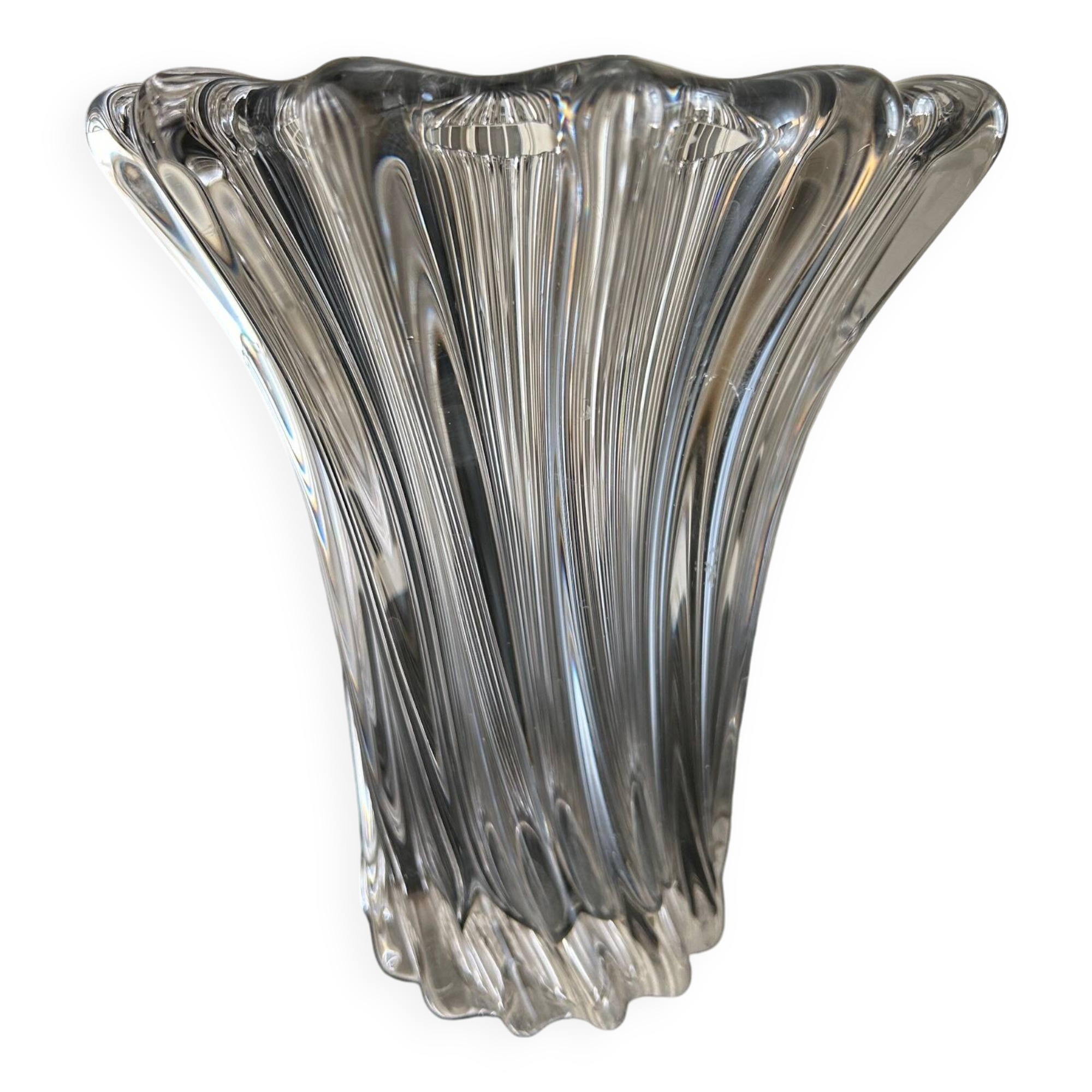 Pierre D'Avesn crystal vase