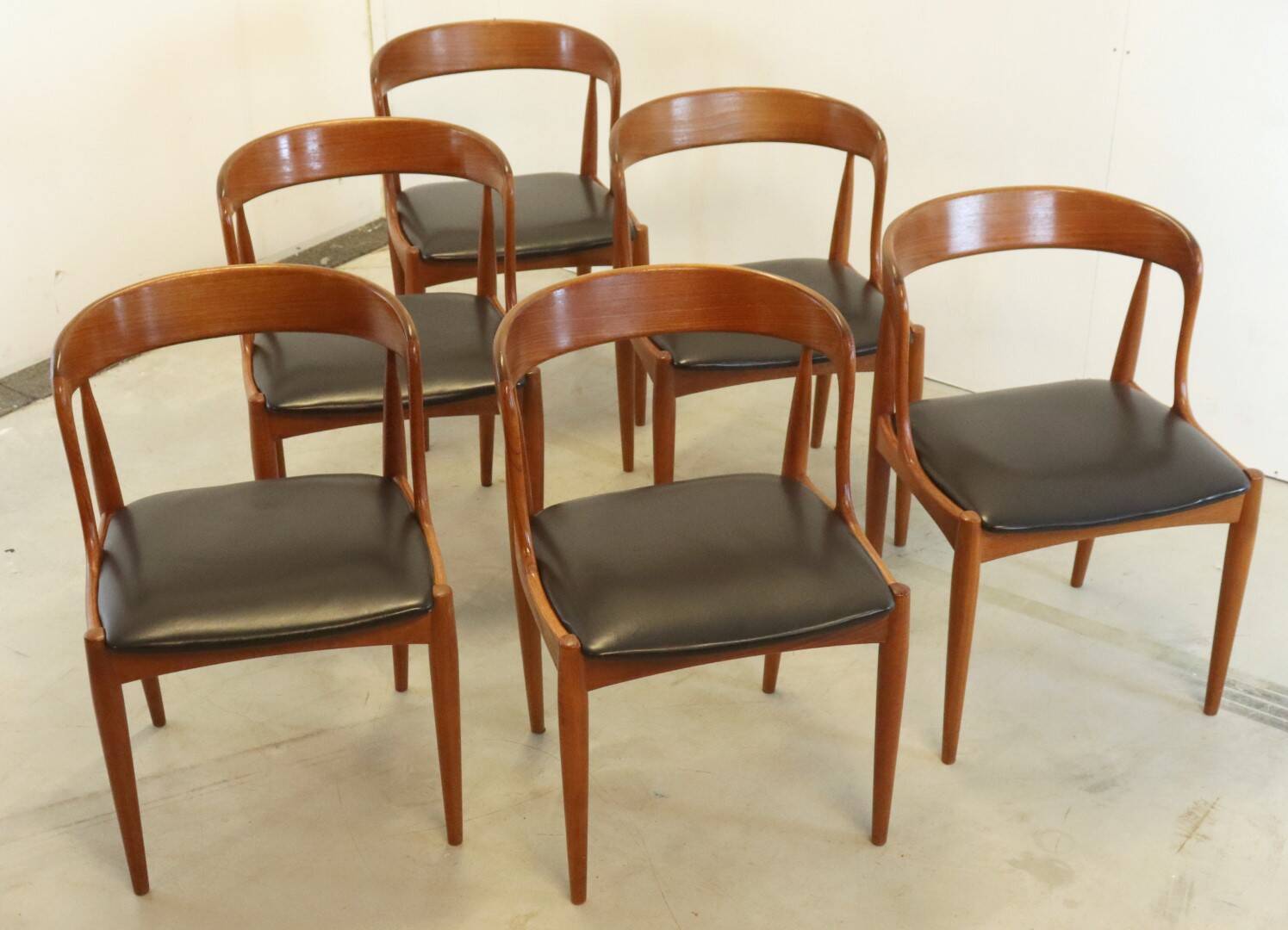 Set of 6 chairs Johannes Andersen voor Uldum stoelen -