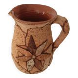 Terracotta and cork pitcher with floral motif - Signed (Signature to be identified)