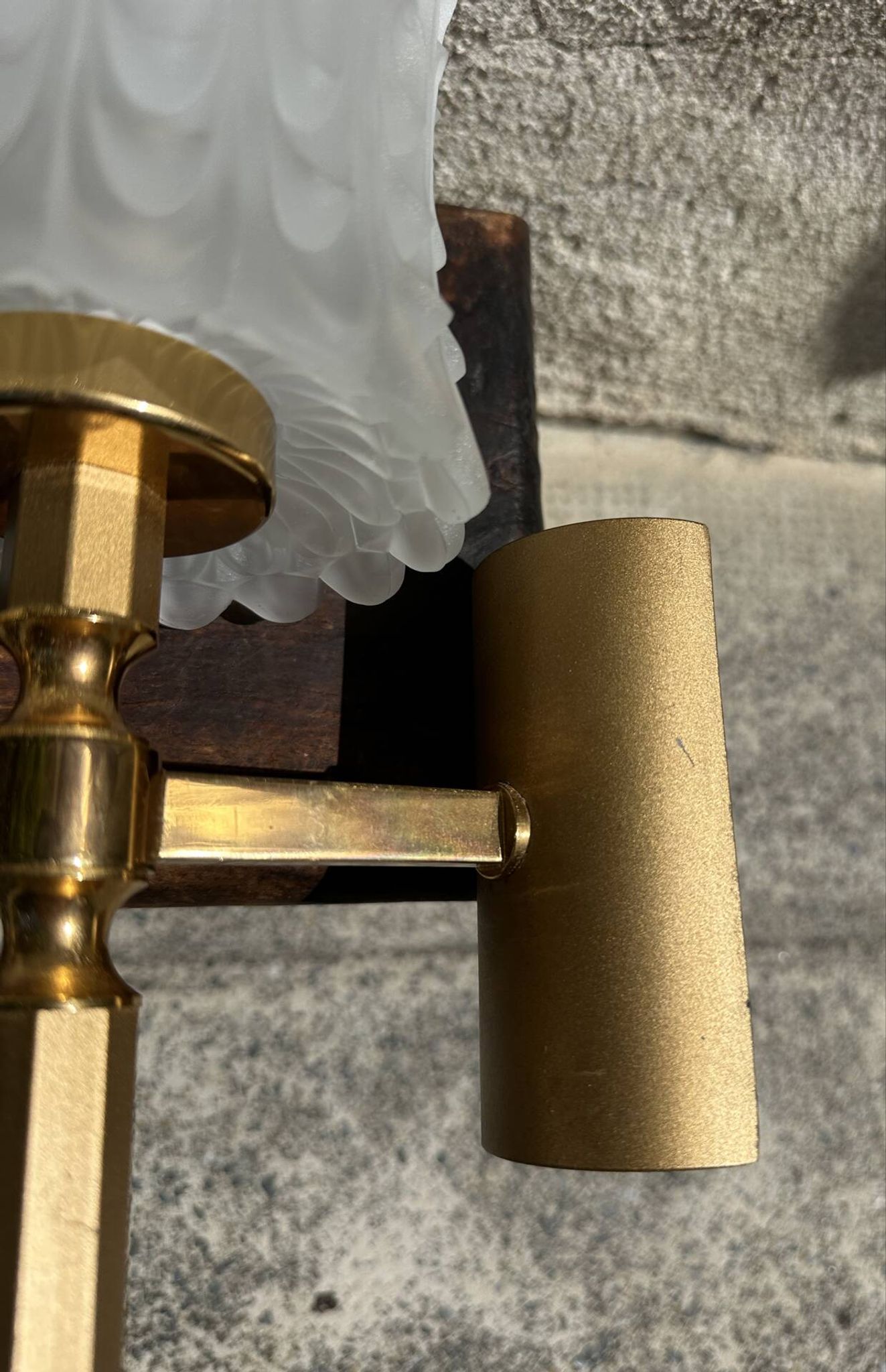 Old pair of wall sconces by Maison Lunel in brass and glass.