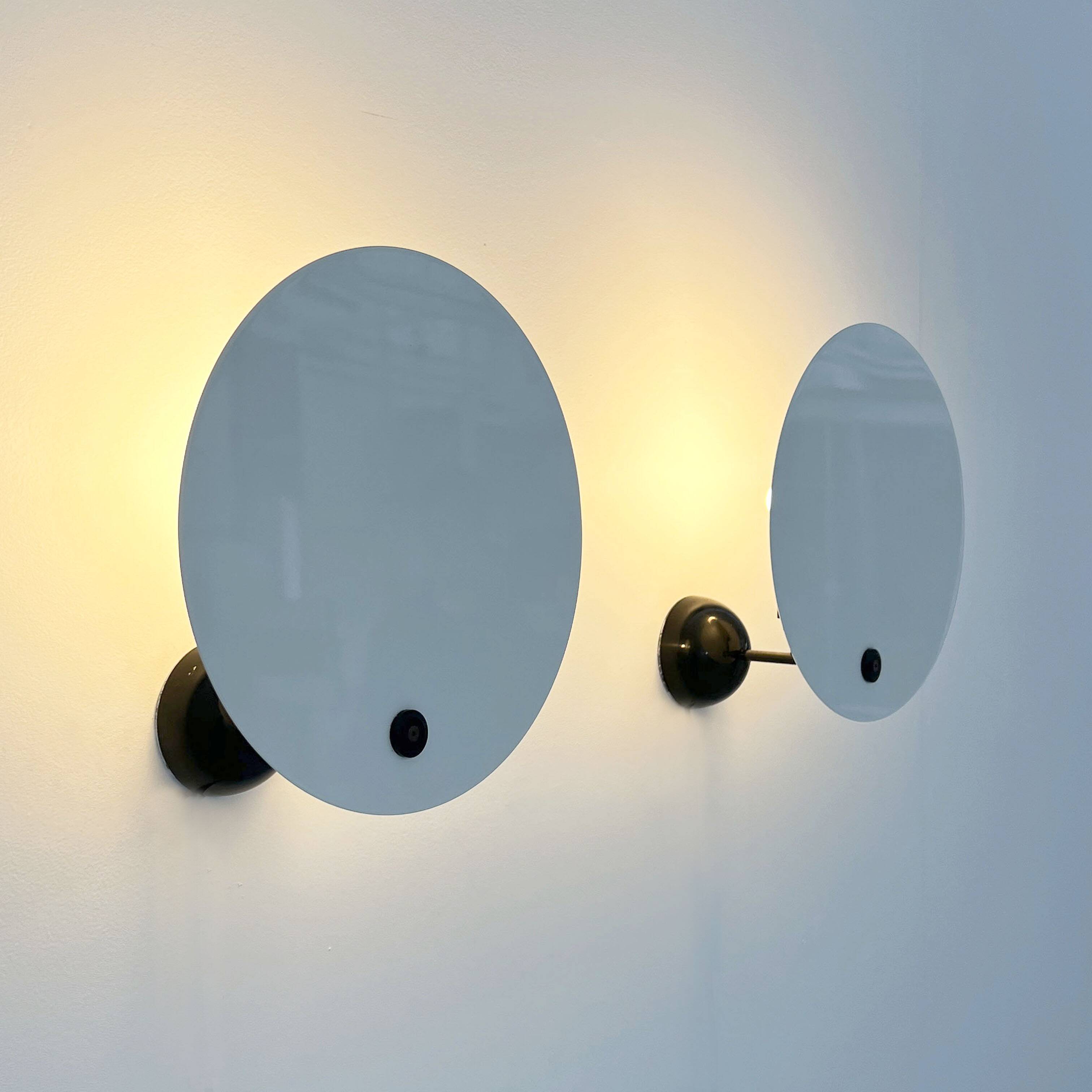 Pair of Monet wall lights by Vico Magistretti for Oluce, 1980