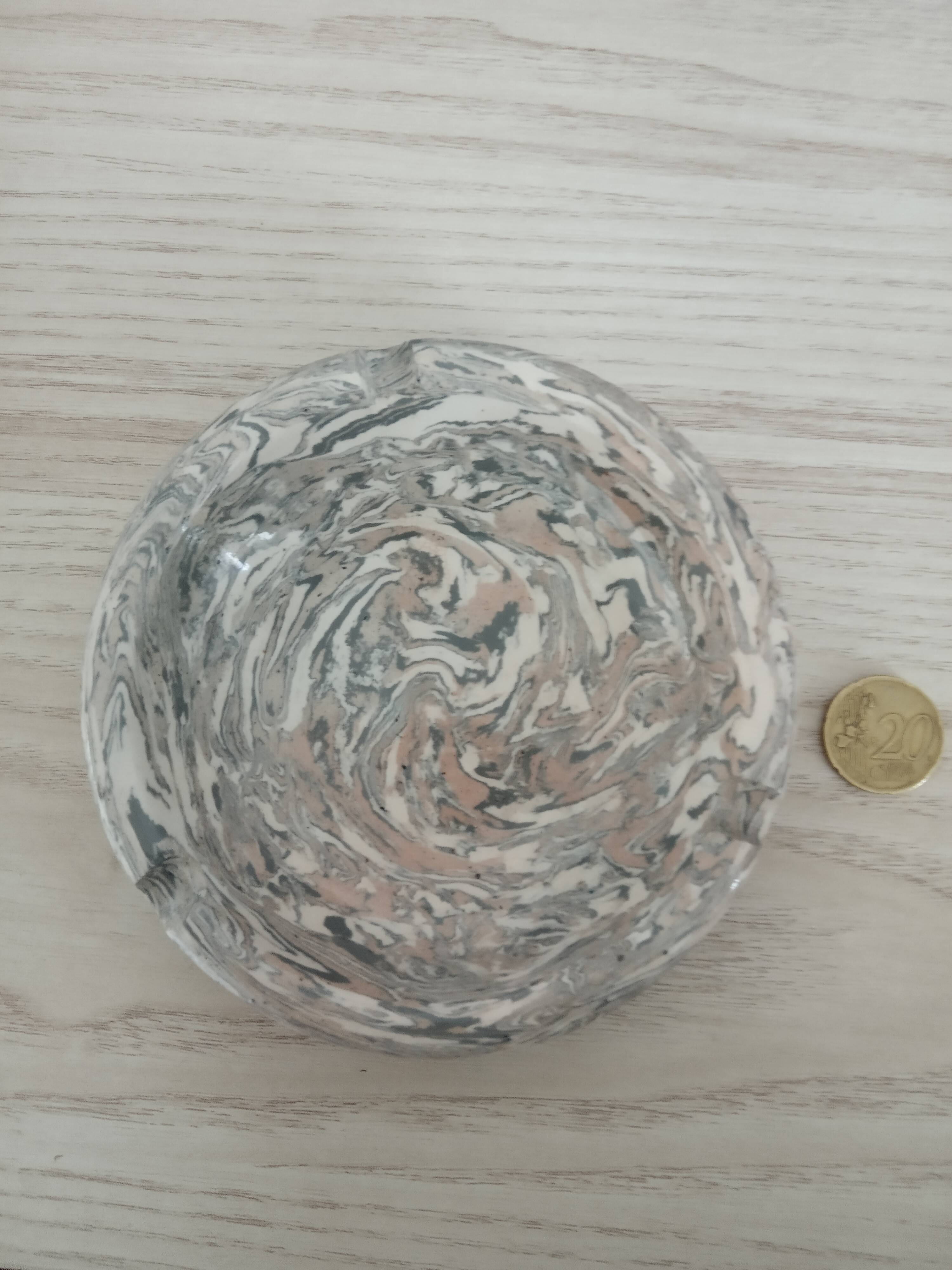 Ceramic ashtray "mixed earth" B. Pichon - Uzés. Handwritten signature.