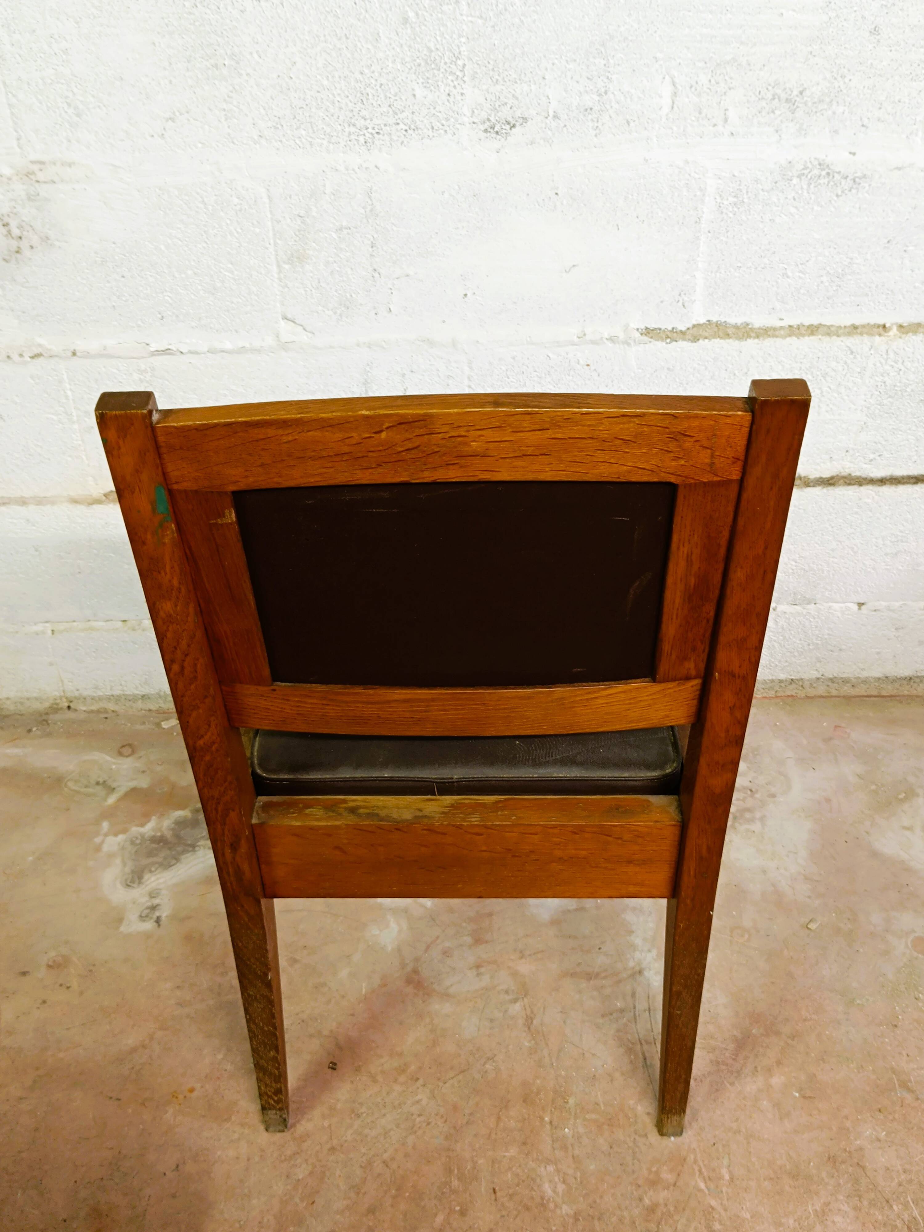 Art Nouveau oak desk and chair
