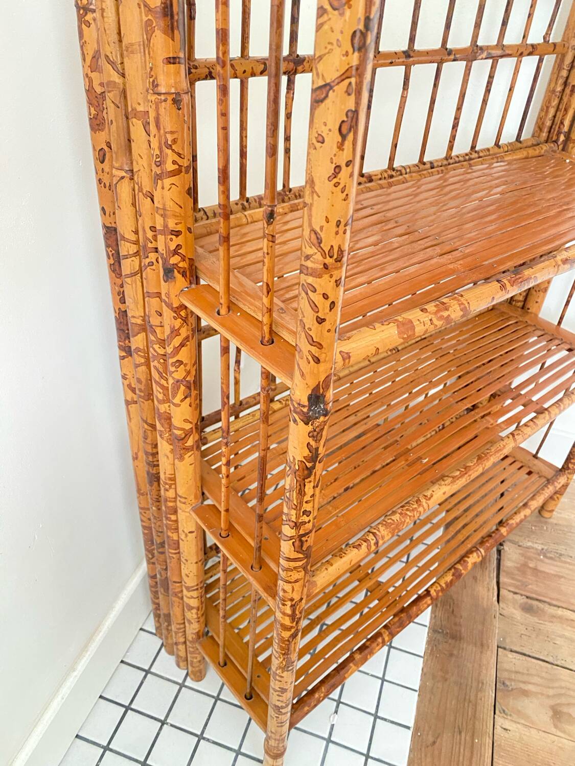 70's foldable bamboo shelf