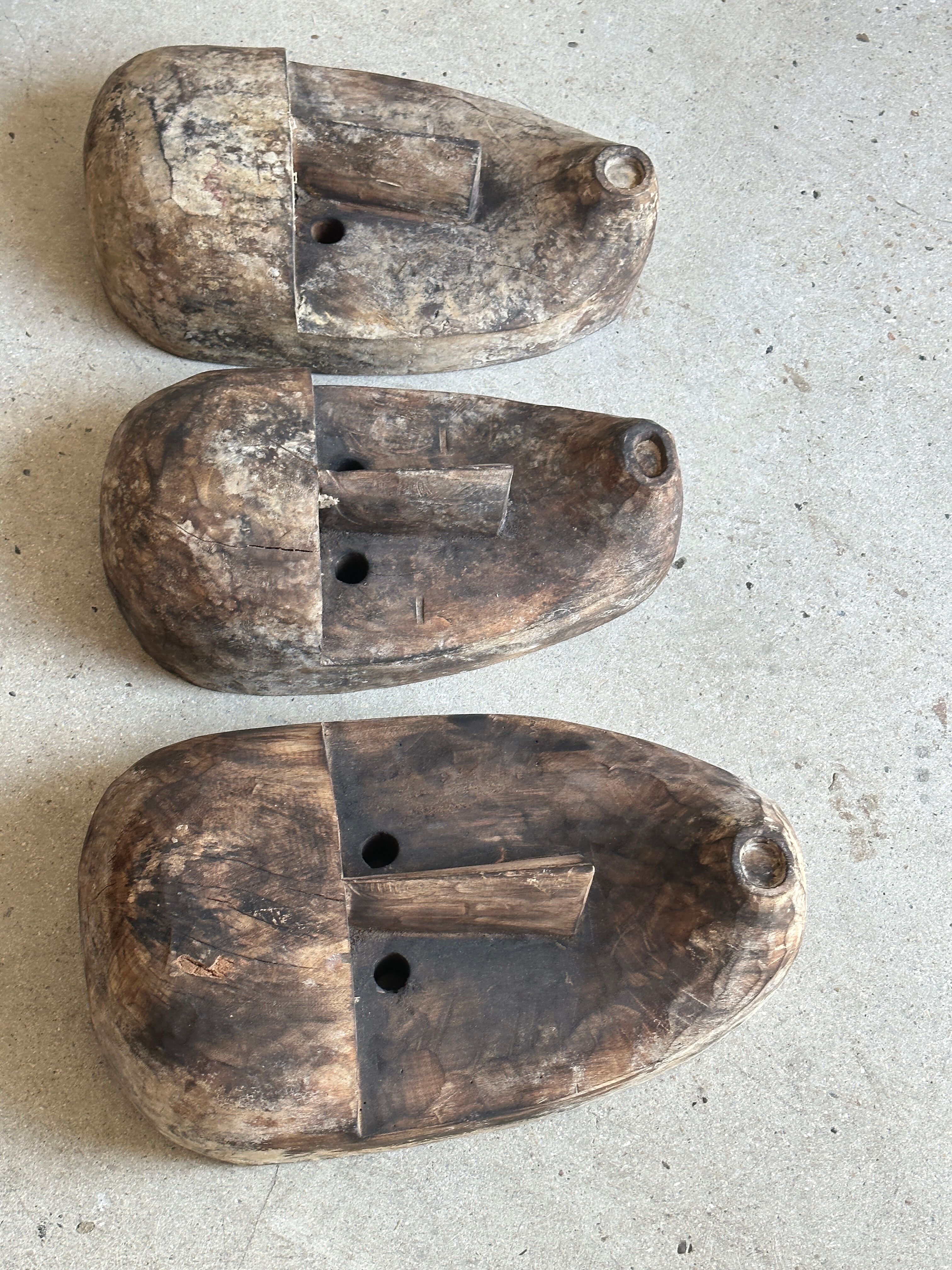 Large Timor mask in patinated wood H:50cm (1)