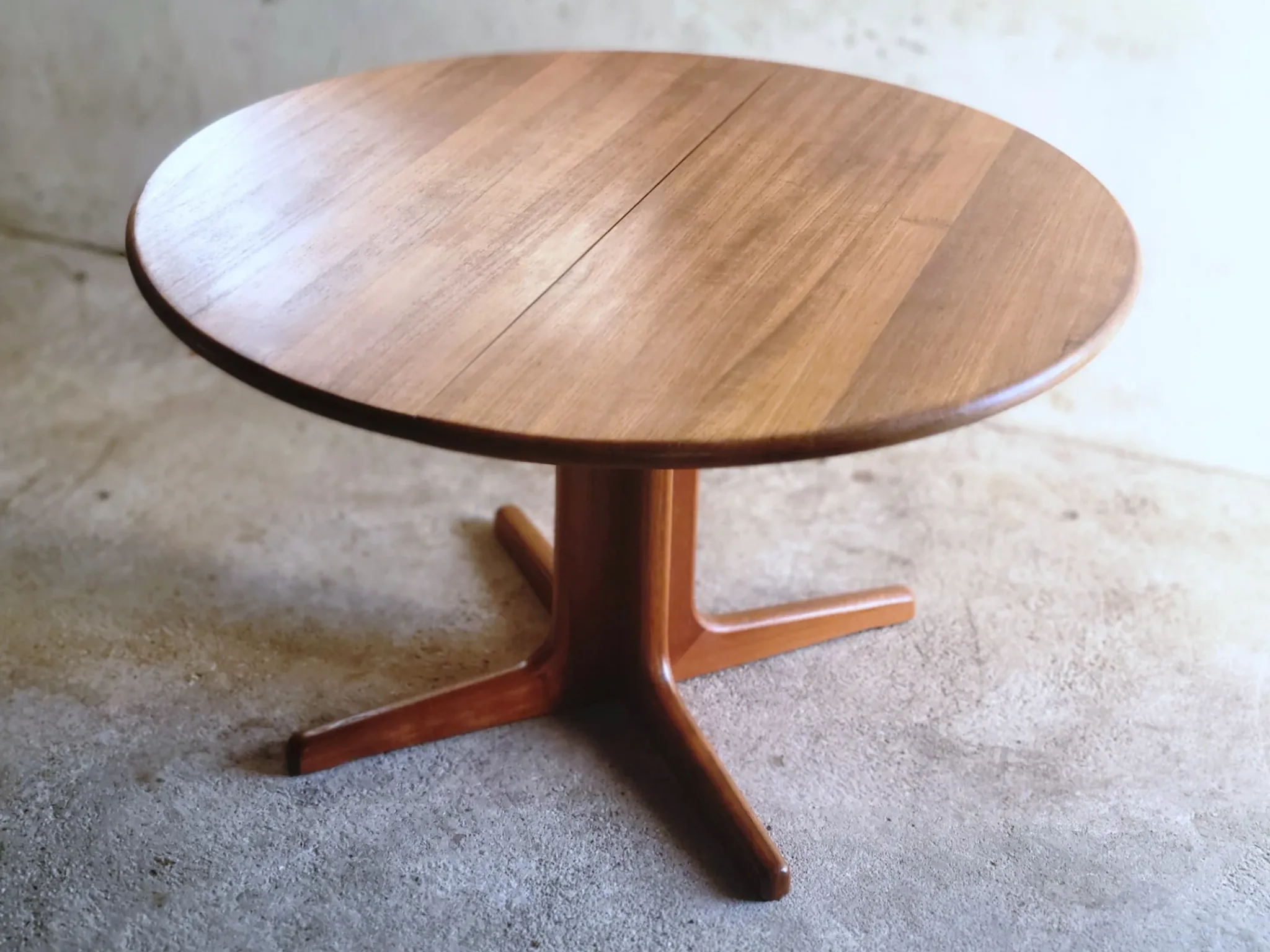 Solid teak Danish extendable dining table, 1960s