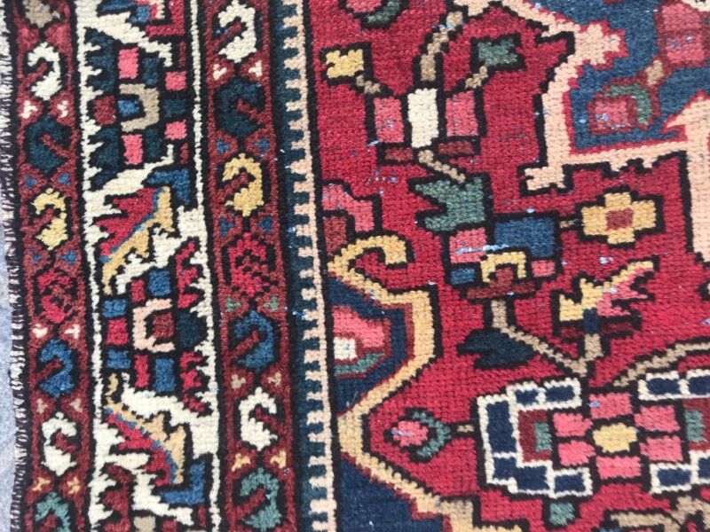 Carpet old Persian Bakhtiar 137 X 202 CM