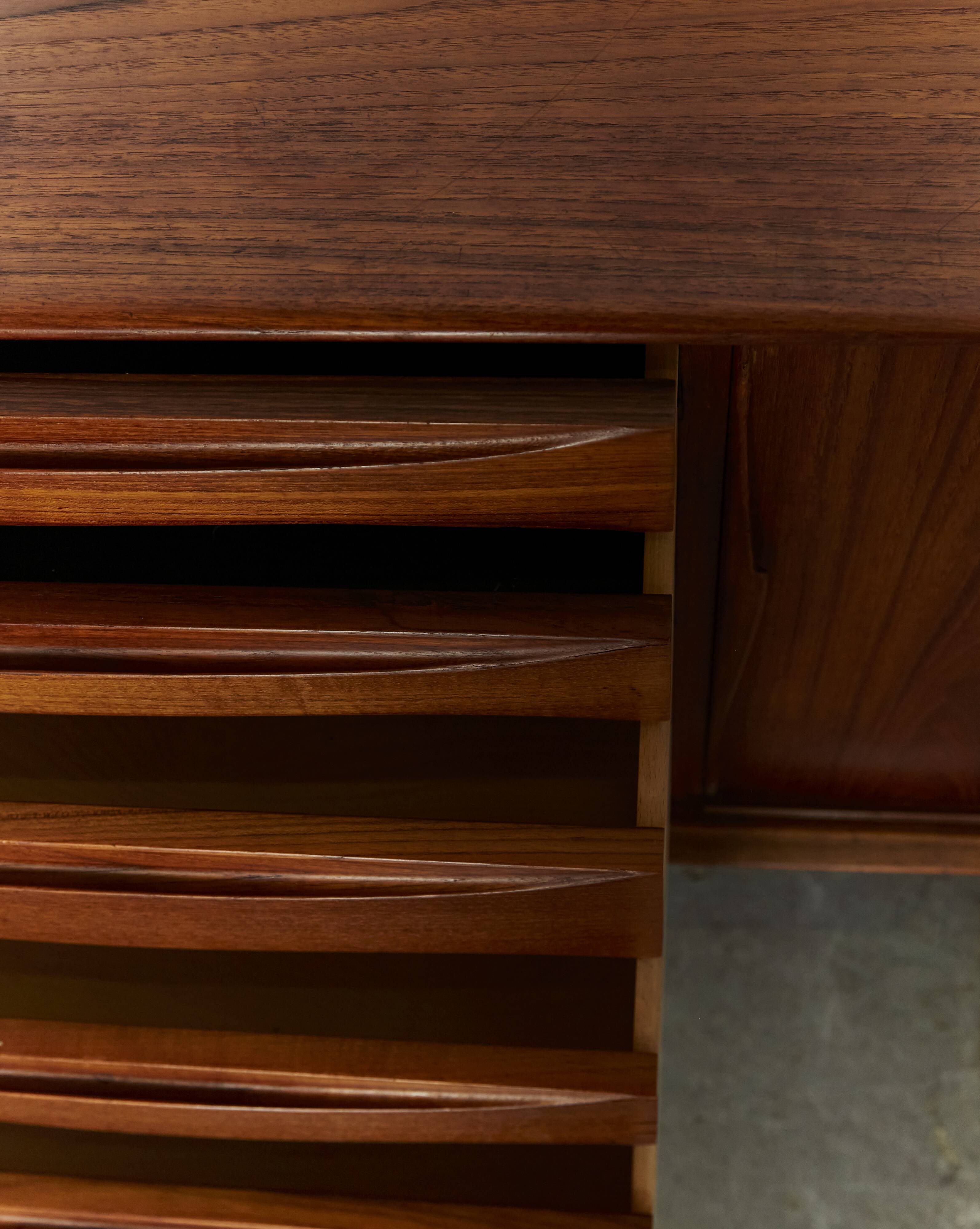 Arne Vodder Sideboard No.7738 for Skovby/Dyrlund