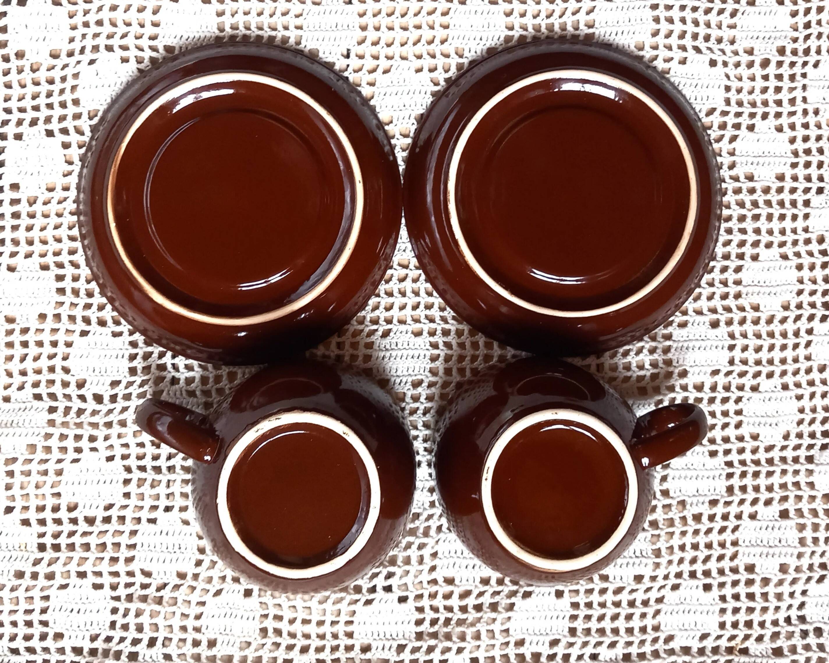 2 brown cups + saucers for tea, hot chocolate, coffee / Tête à tête