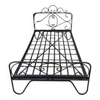 Wrought iron bed