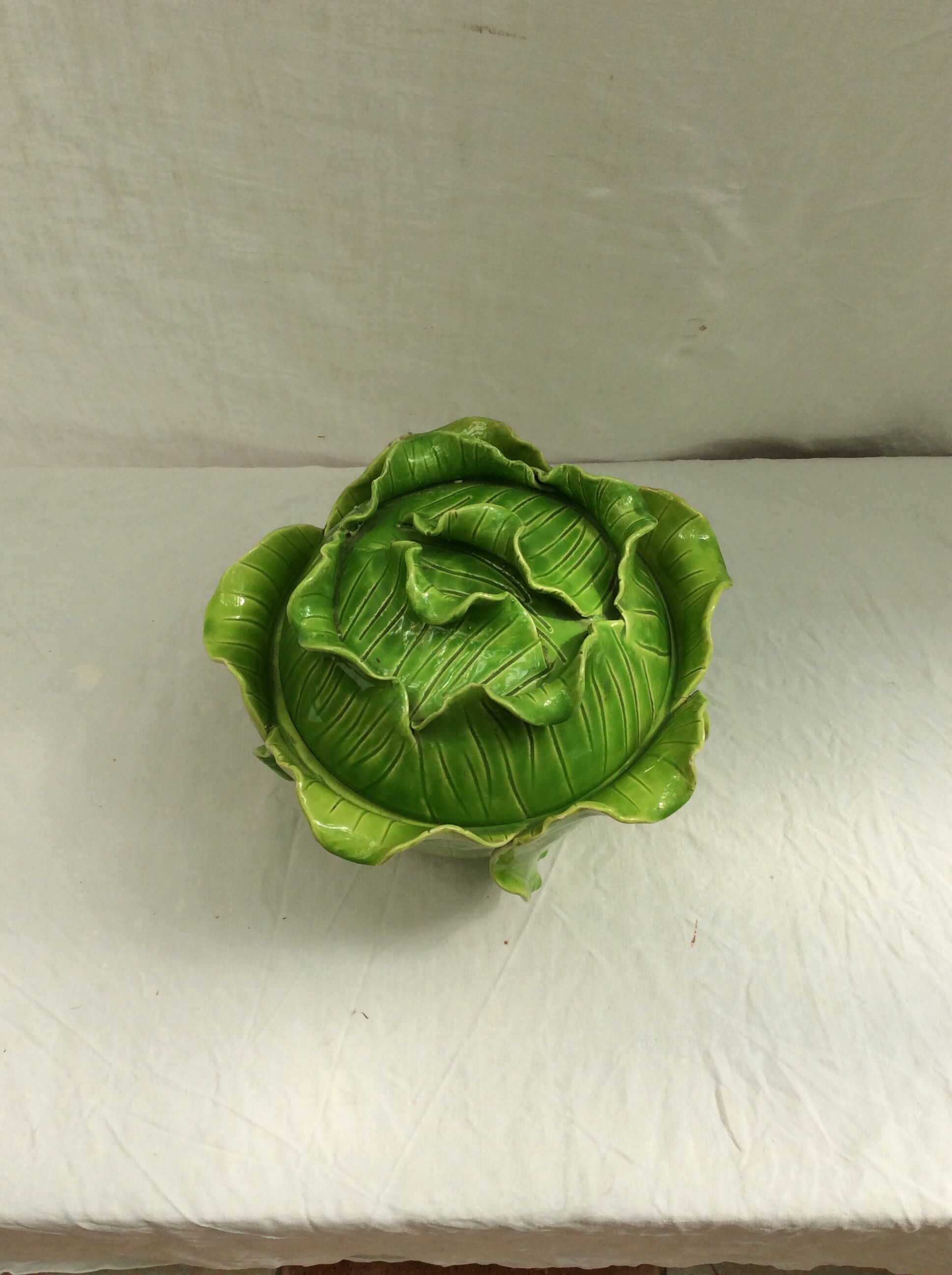 Green green-sized jar covered in cabbage-shaped dabbling: H-25cm- D-28cm-