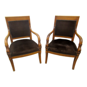 Paire de fauteuils aux