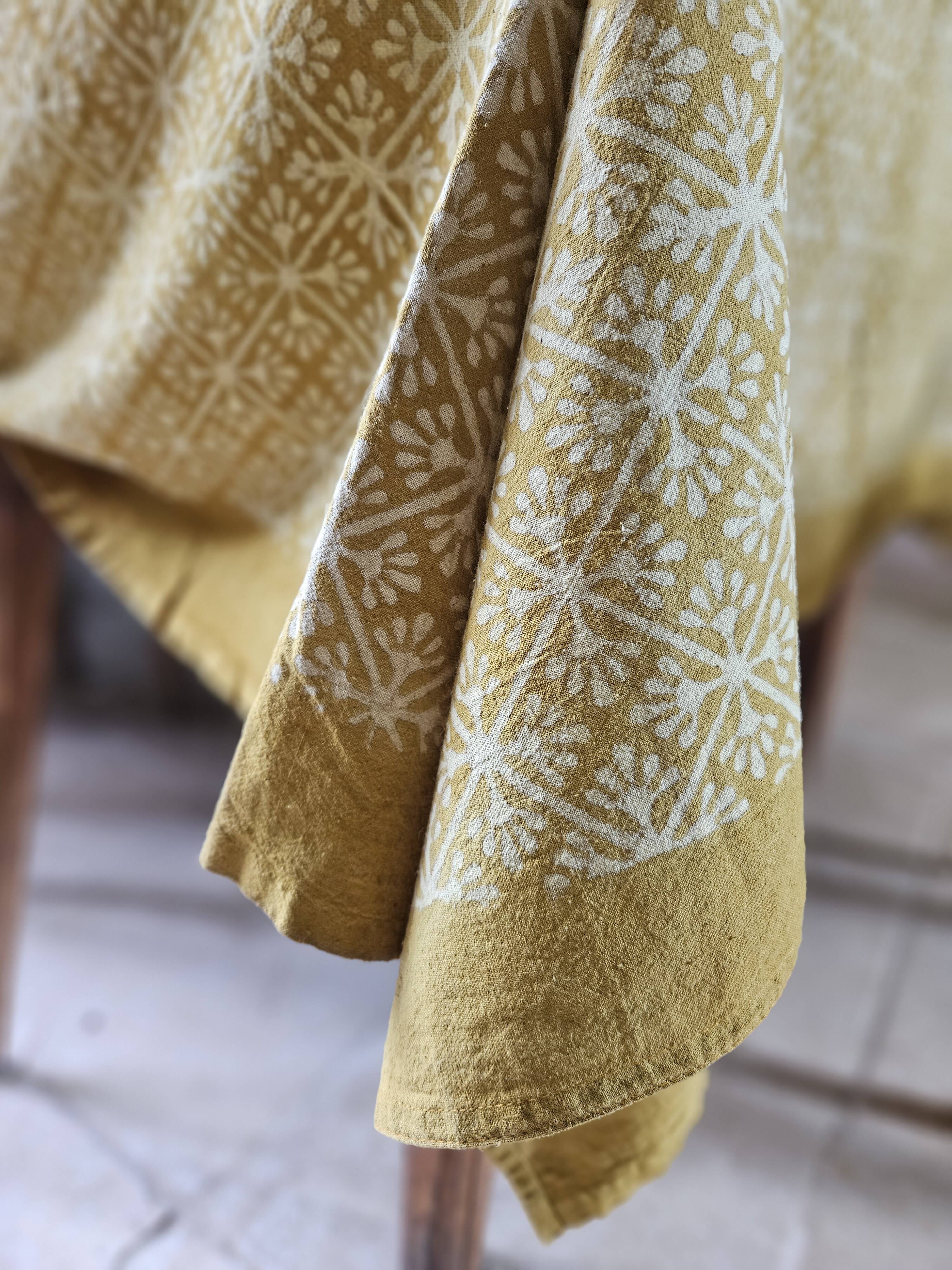 Tablecloth 300 cm x150 cm hand-printed, vegetable dyed