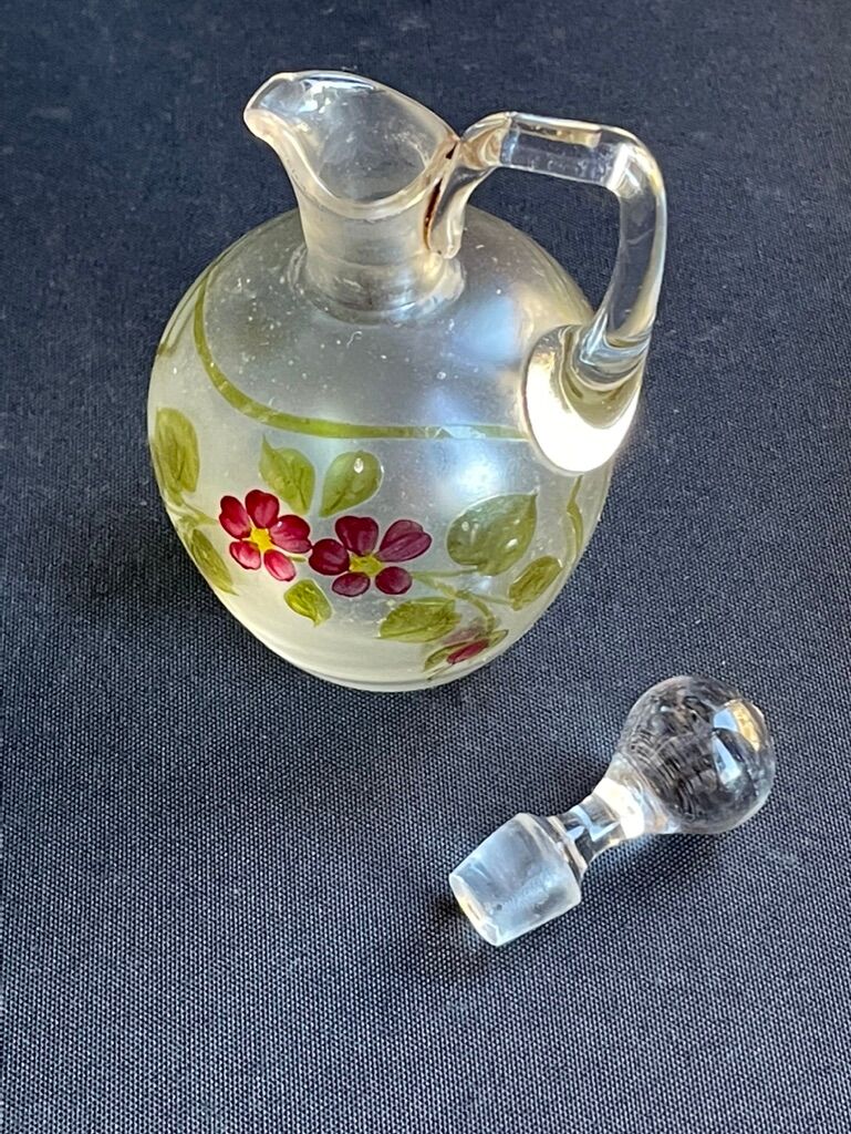 Non-selfish night service - art nouveau - hand-decorated satin blown crystal