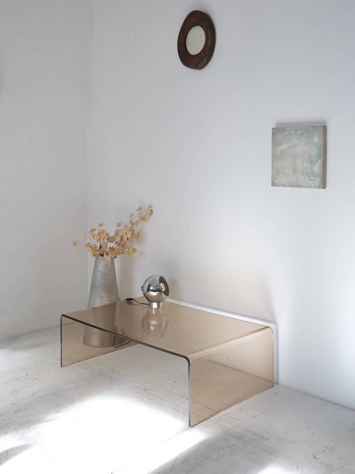 table basse plexiglas fumé Design années 1970