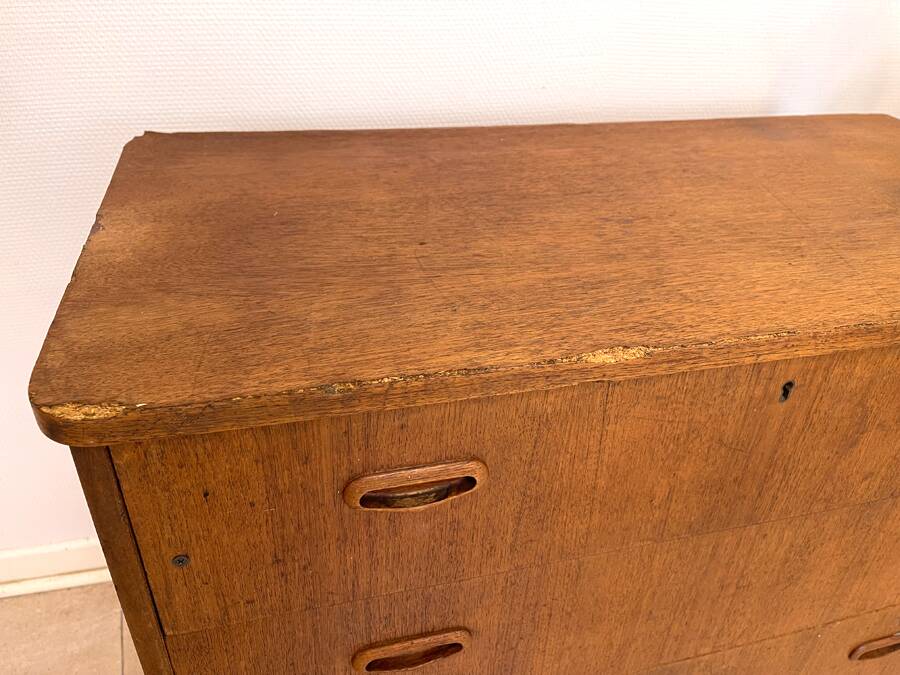 Small vintage Scandinavian chest of drawers in teak – 1960s
