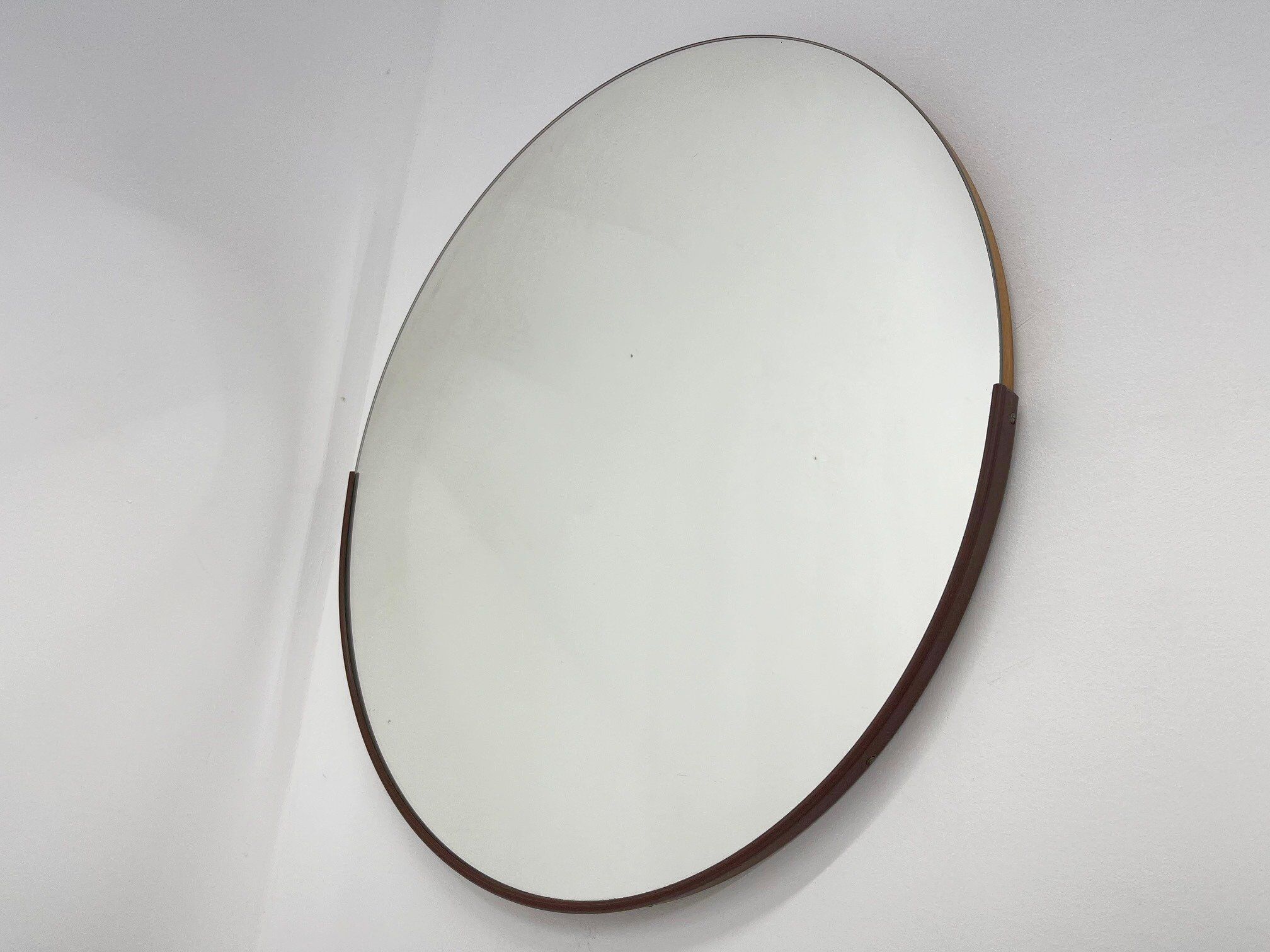 Miroir mural rond du milieu du siècle, Tchécoslovaquie, années 1970