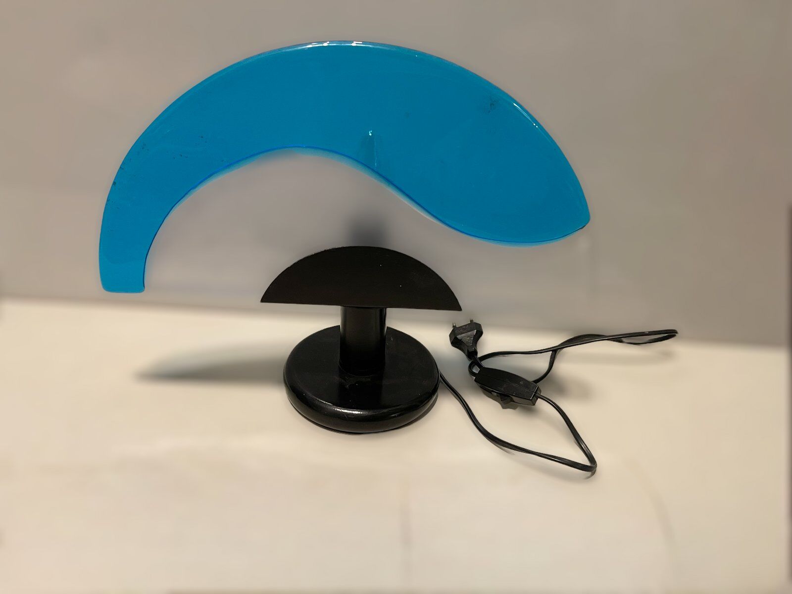 Mid-century Italian Murano glass table lamp