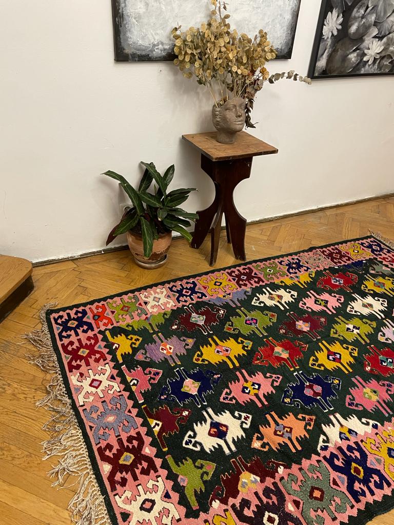 Gorgeous old Romanian kilim, geometrical design, colorful wool tapis kilim Tapis roumain