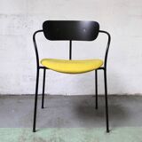 Pavilion AV4 chair, & Tradition