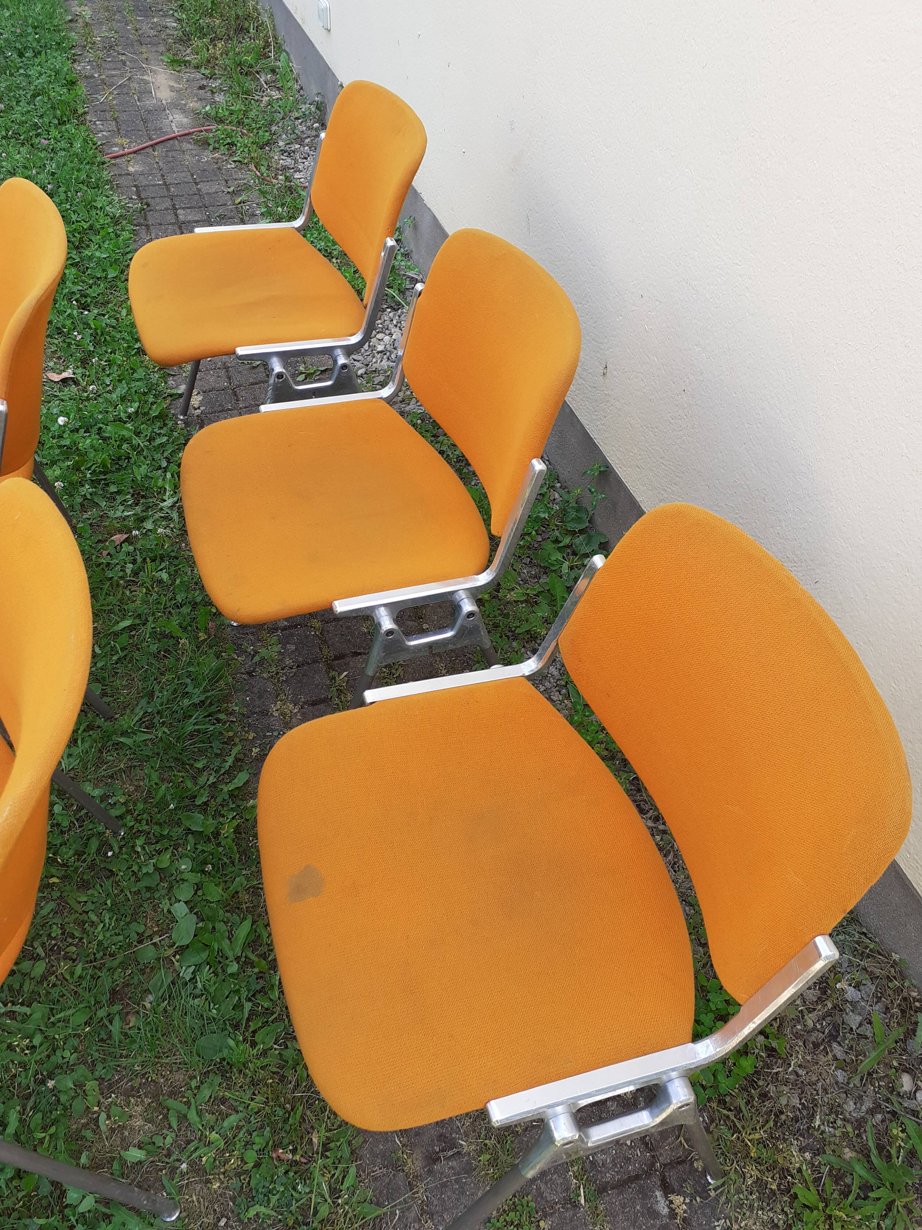 Serie of 6 chairs by Giancarlo Piretti for Castelli