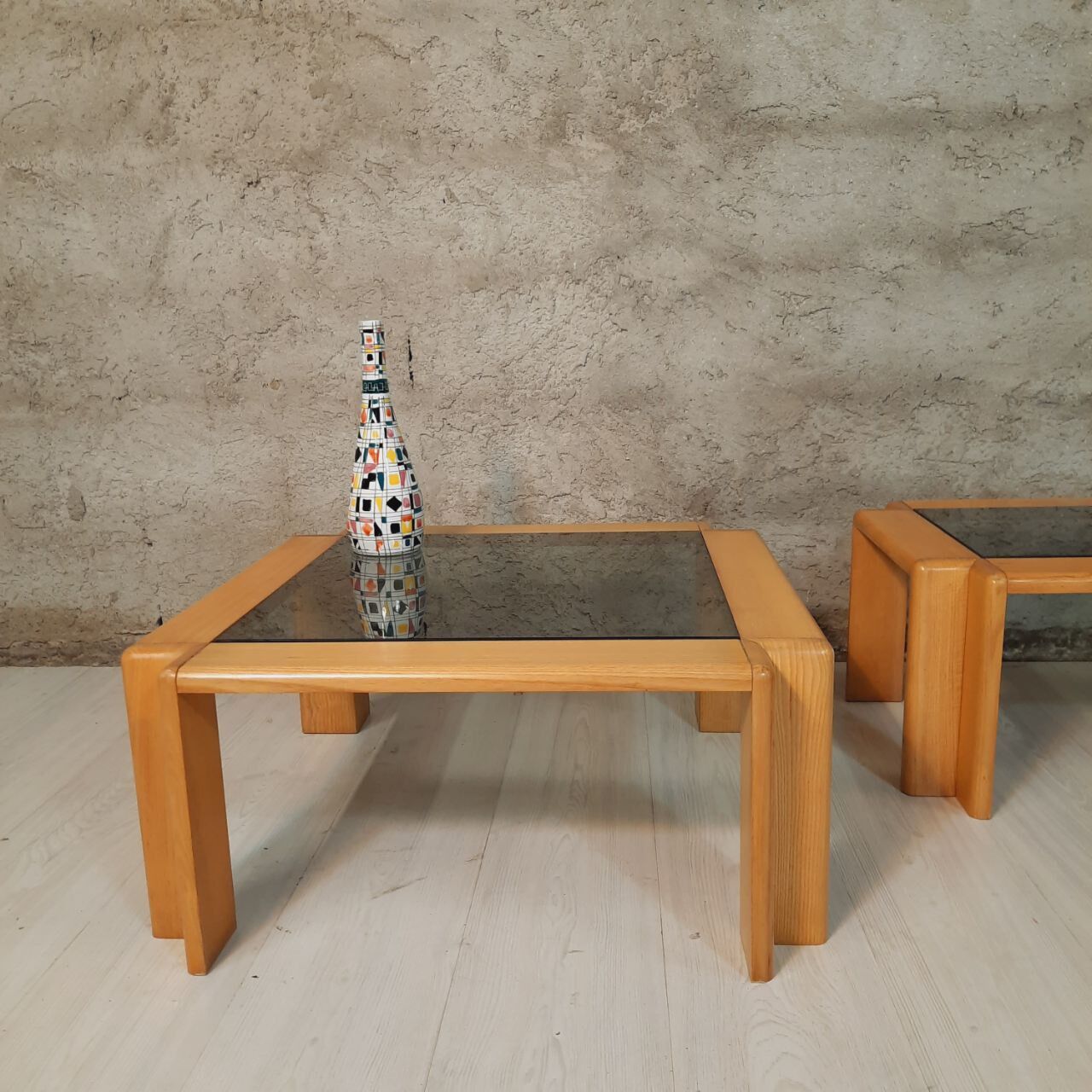Pair of coffee tables 1970/1980