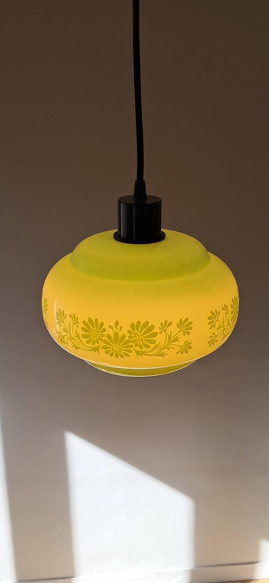 Globe opaline années 80