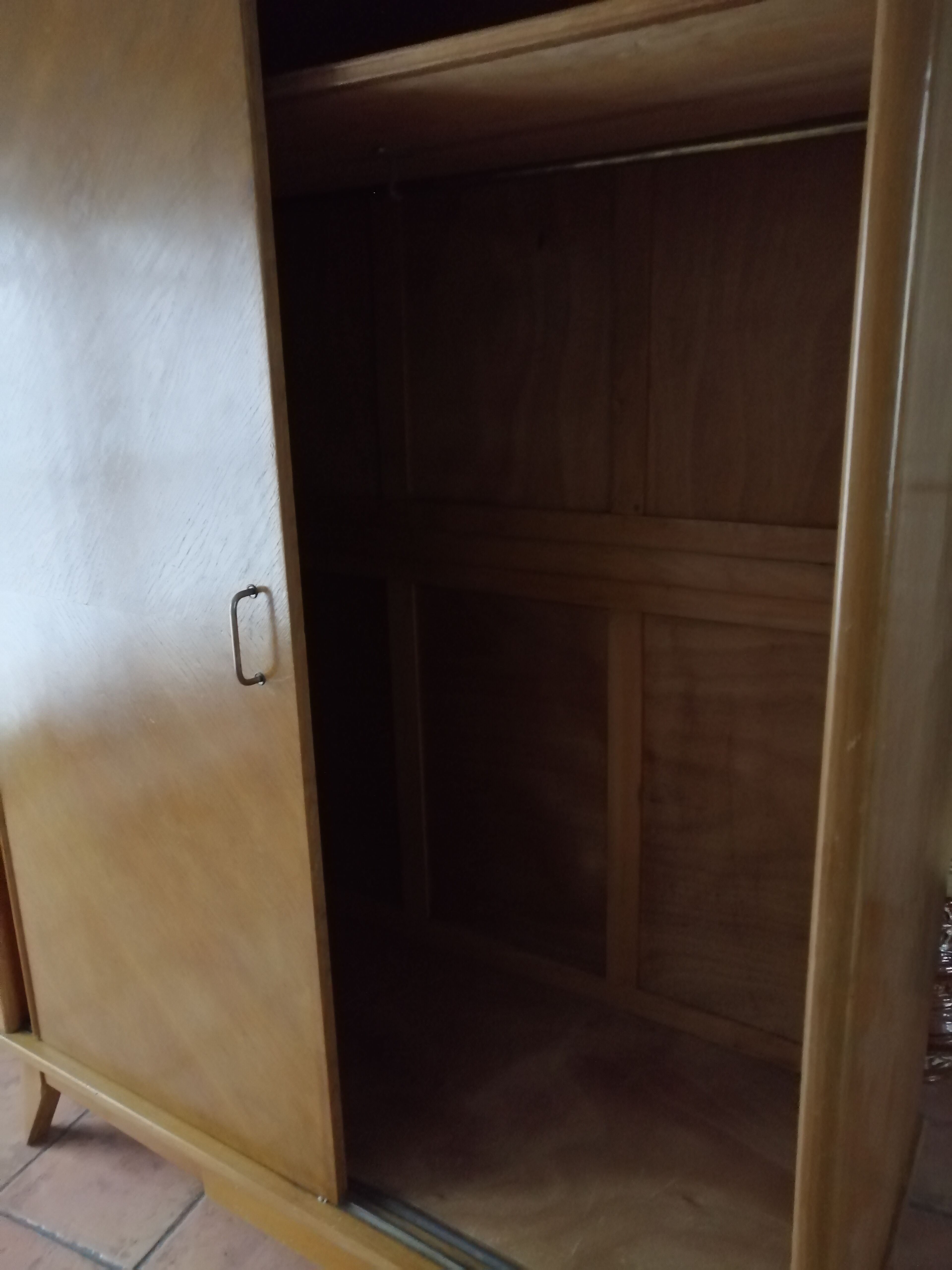 Sliding door cabinet 1950