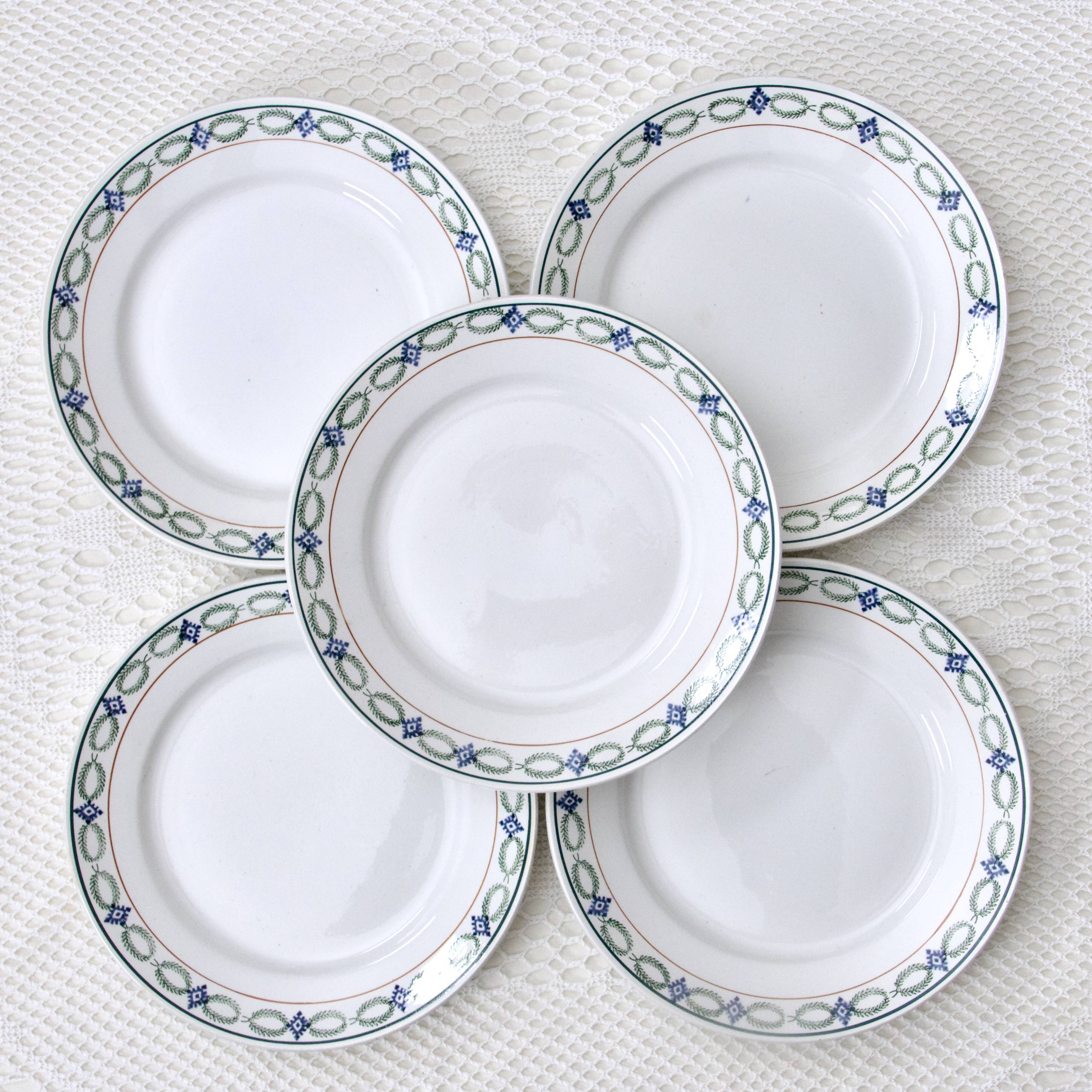Assiettes terre de fer polychrome St Amand