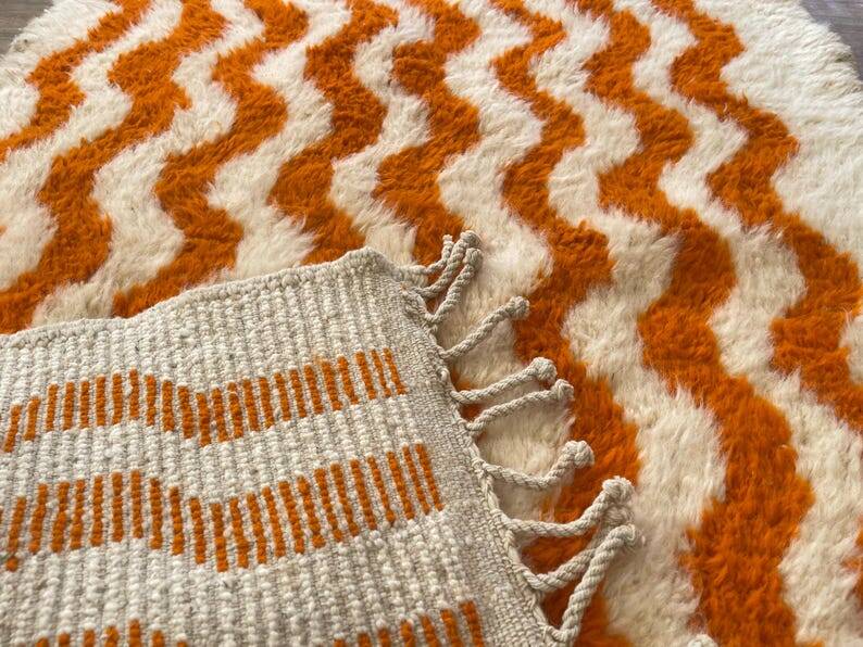 Traditional handmade Beni Ouraine rug, size 140 x 260 cm