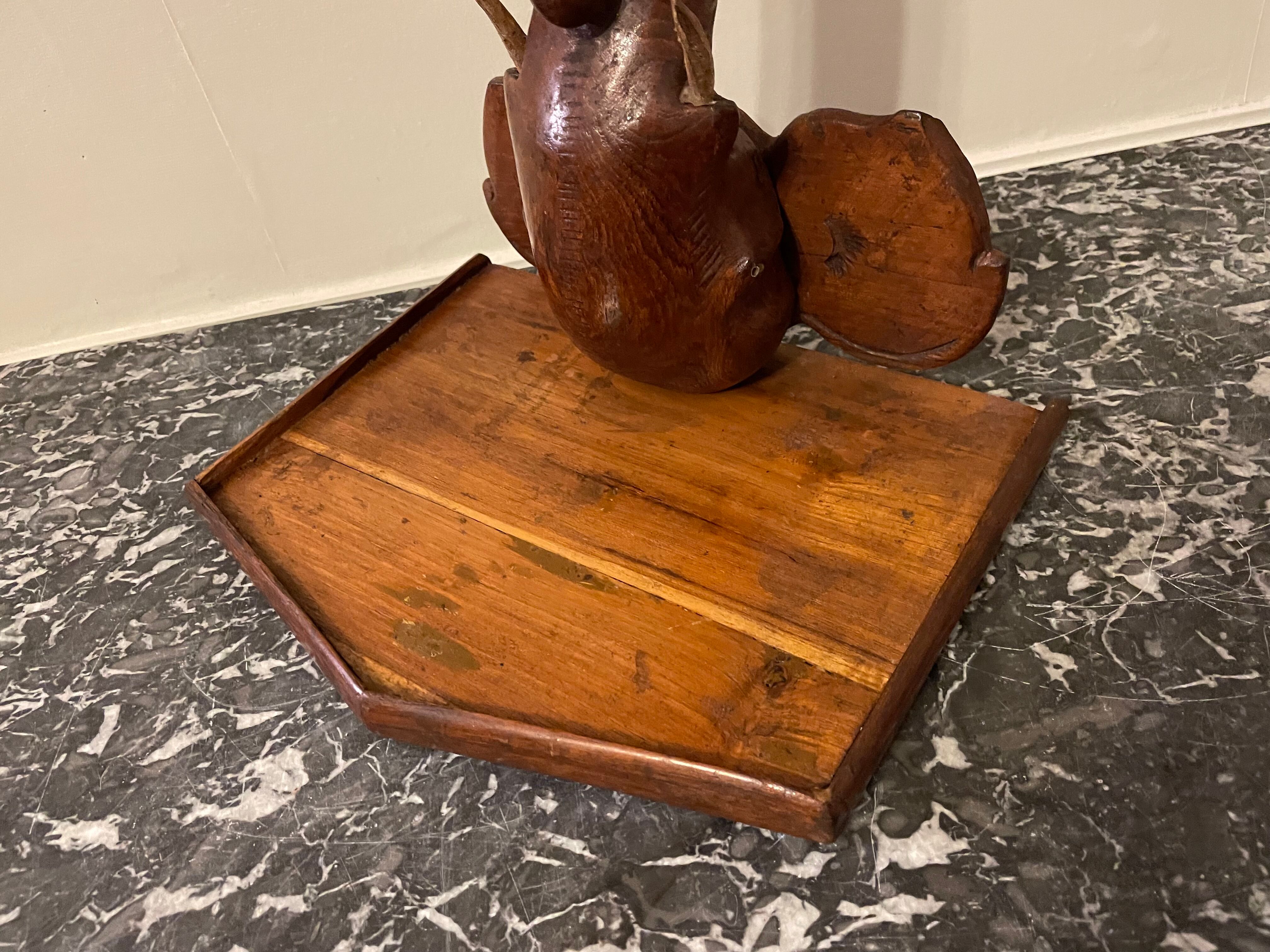 Wall console elephant head