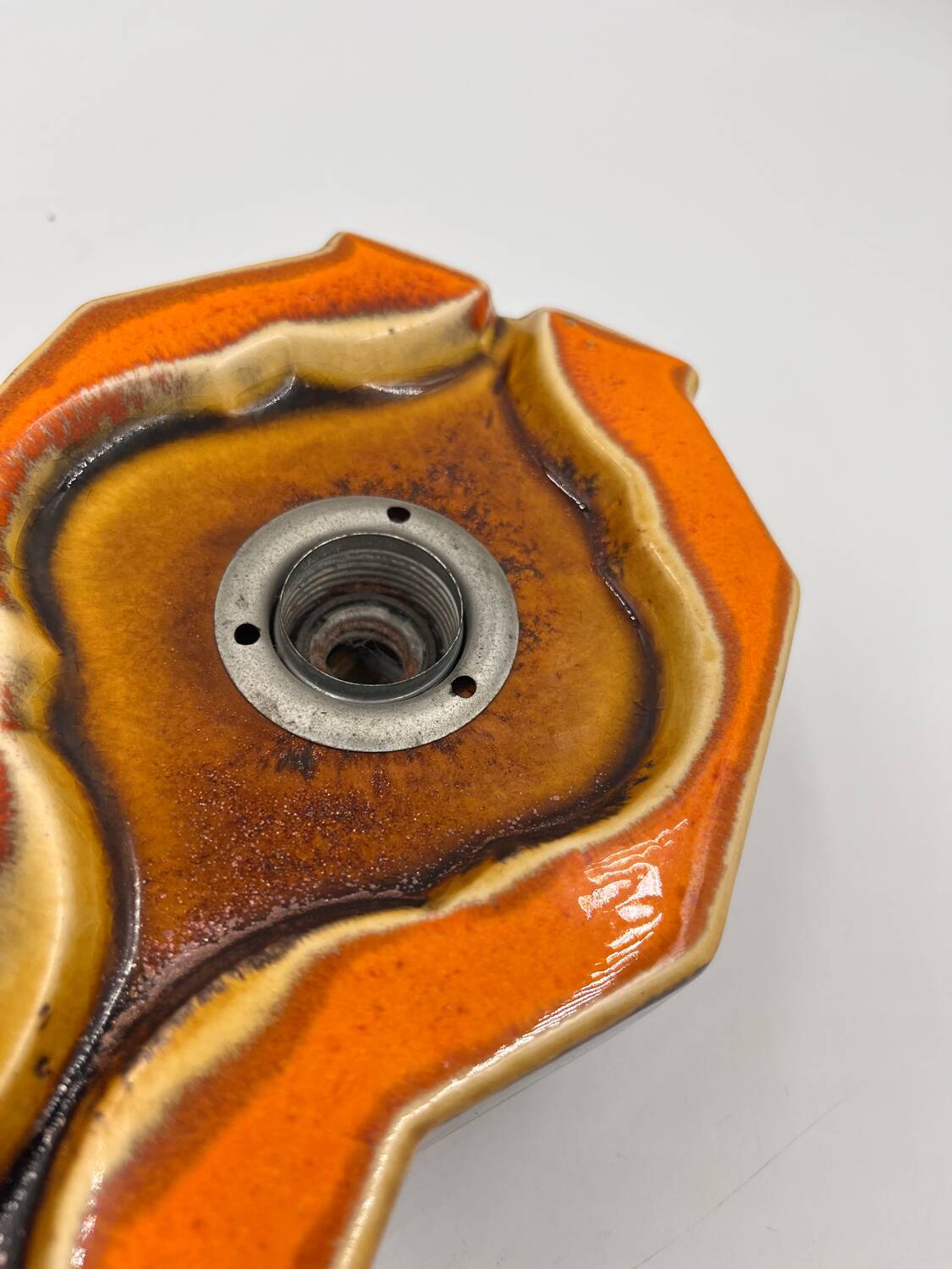 Pan ceramic wall light