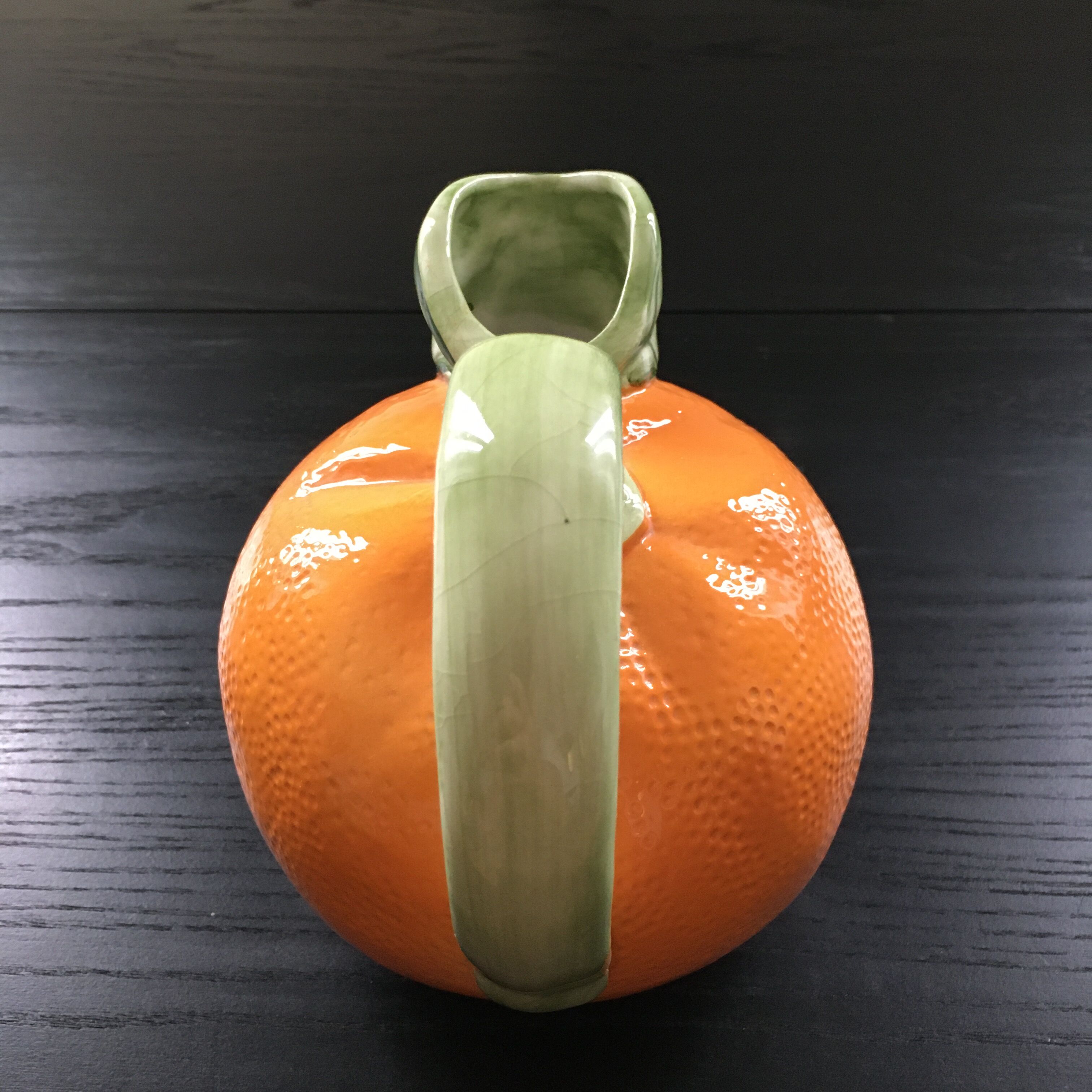 Orange pitcher slurry