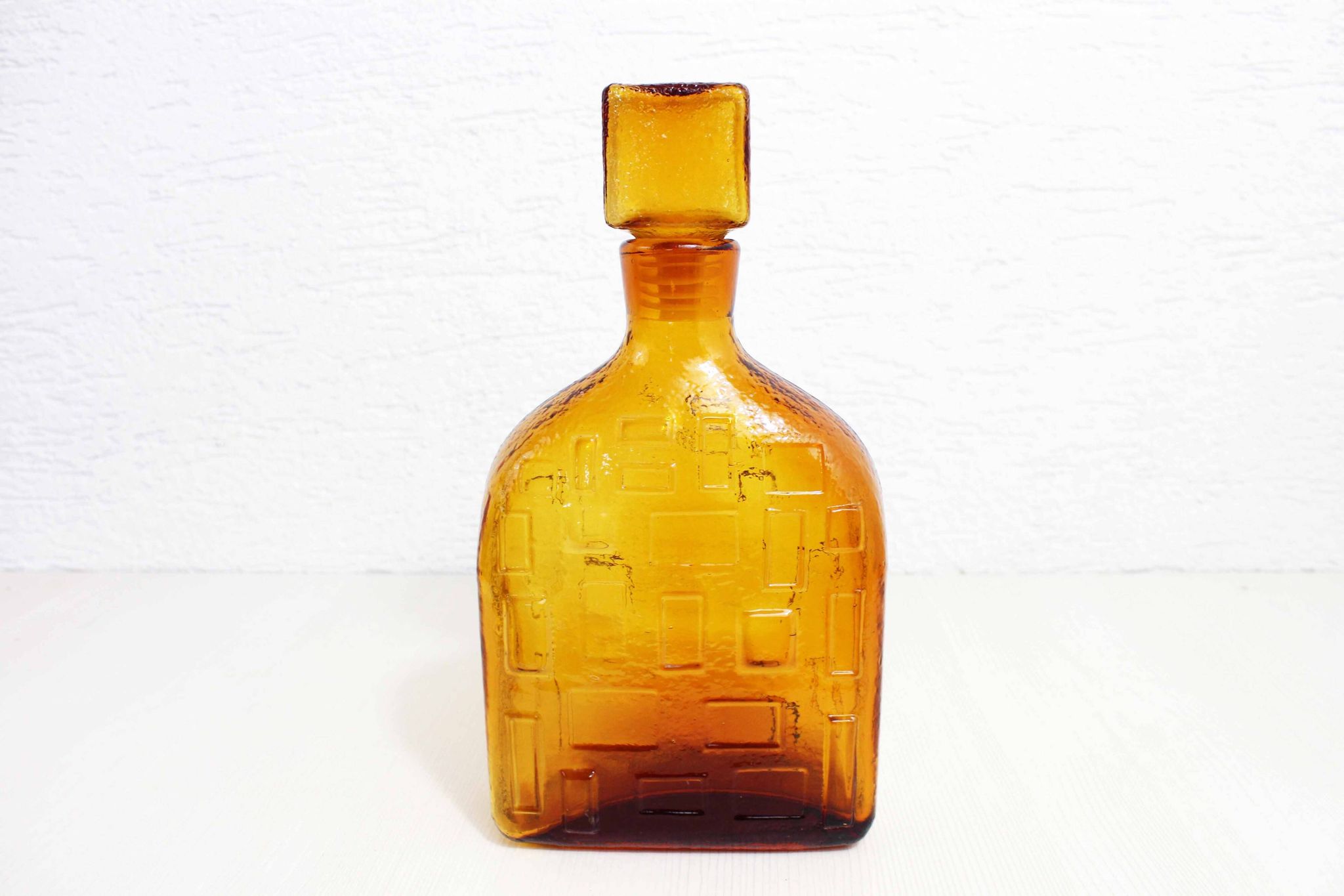 Carafe en verre ambré Empoli, Italie 1960