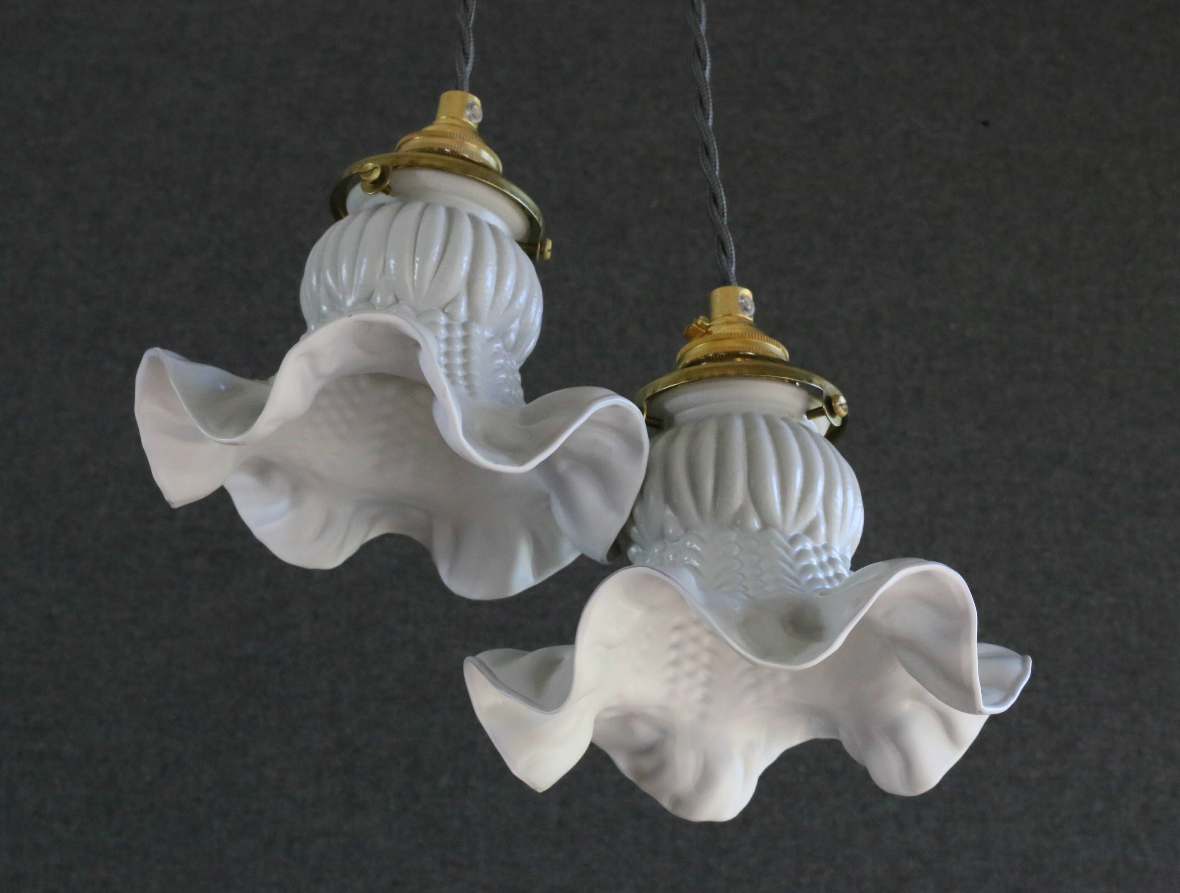 A set of two old pendant lights painted in gray and white, delivered with cable and nf socket