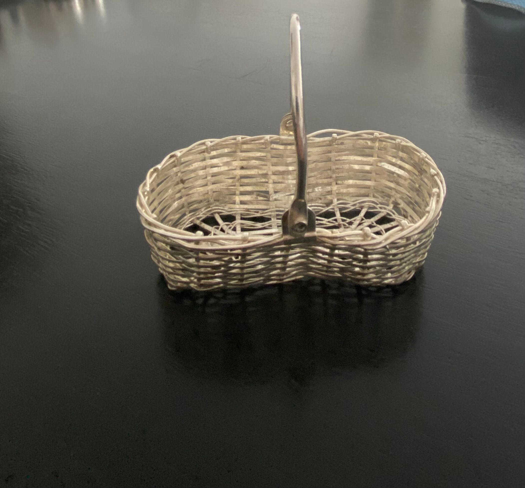 Salt and pepper shaker apple shape