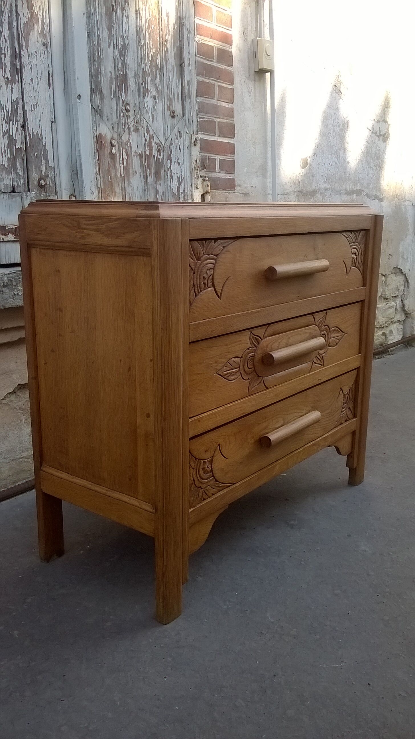 Commode époque art déco