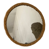 Round mirror